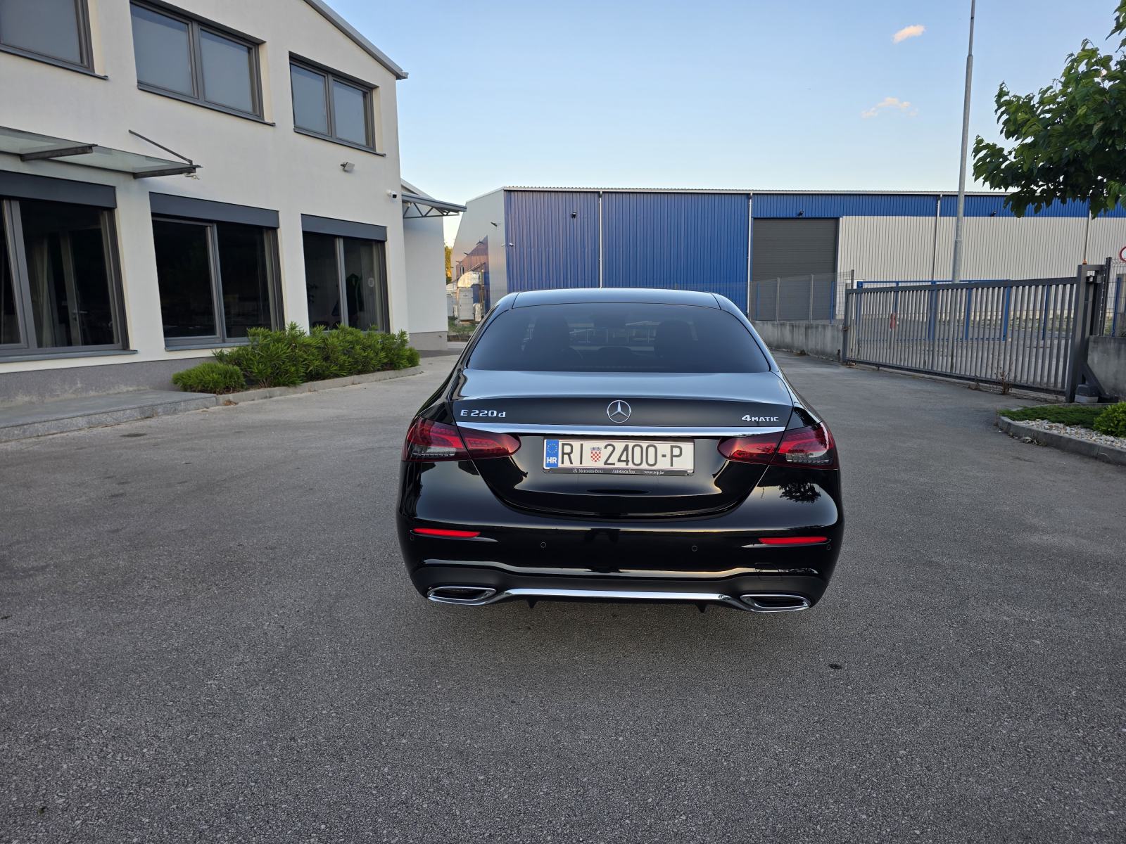 Mercedes-Benz E-klasa 220 4MATIC AMG, Šiber, Widescreen, 19, fotografija 8