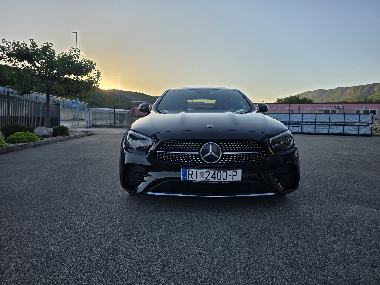 Mercedes-Benz E-klasa 220 4MATIC AMG, Šiber, Widescreen, 19, fotografija 16