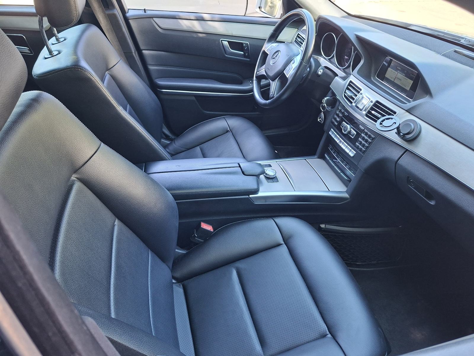Mercedes-Benz E-klasa 220 BLUETECH mog. zamjena, fotografija 12