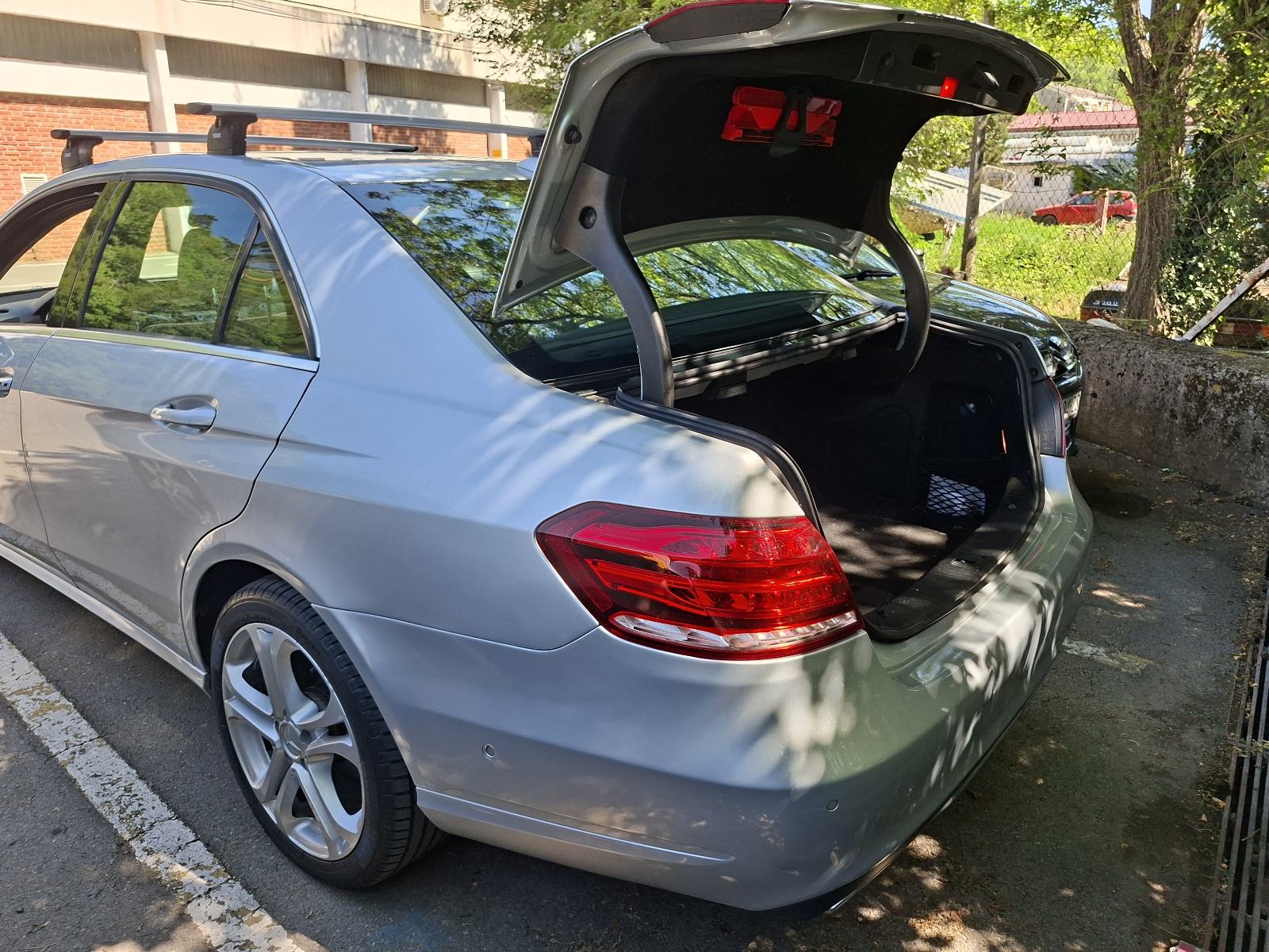 Mercedes-Benz E-klasa 220 BLUETECH mog. zamjena, fotografija 13