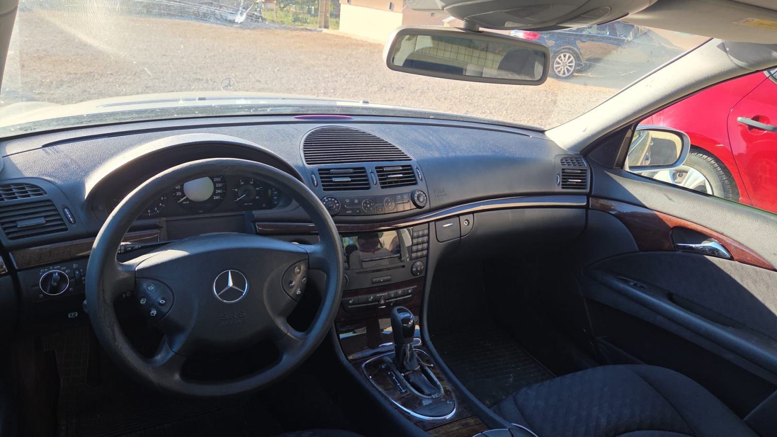 Mercedes-Benz E-klasa 220 CDI automatik, motor u kvaru, fotografija 5