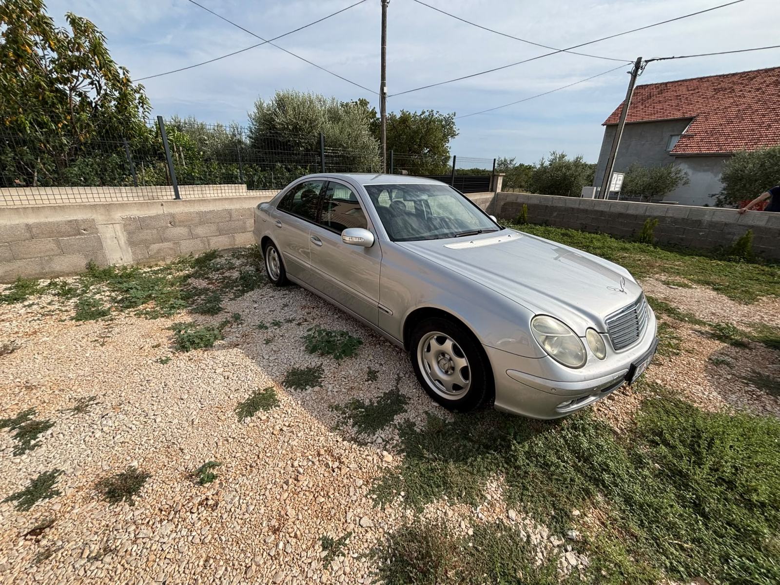 Mercedes-Benz E-klasa 220 CDI automatik, motor u kvaru, fotografija 11