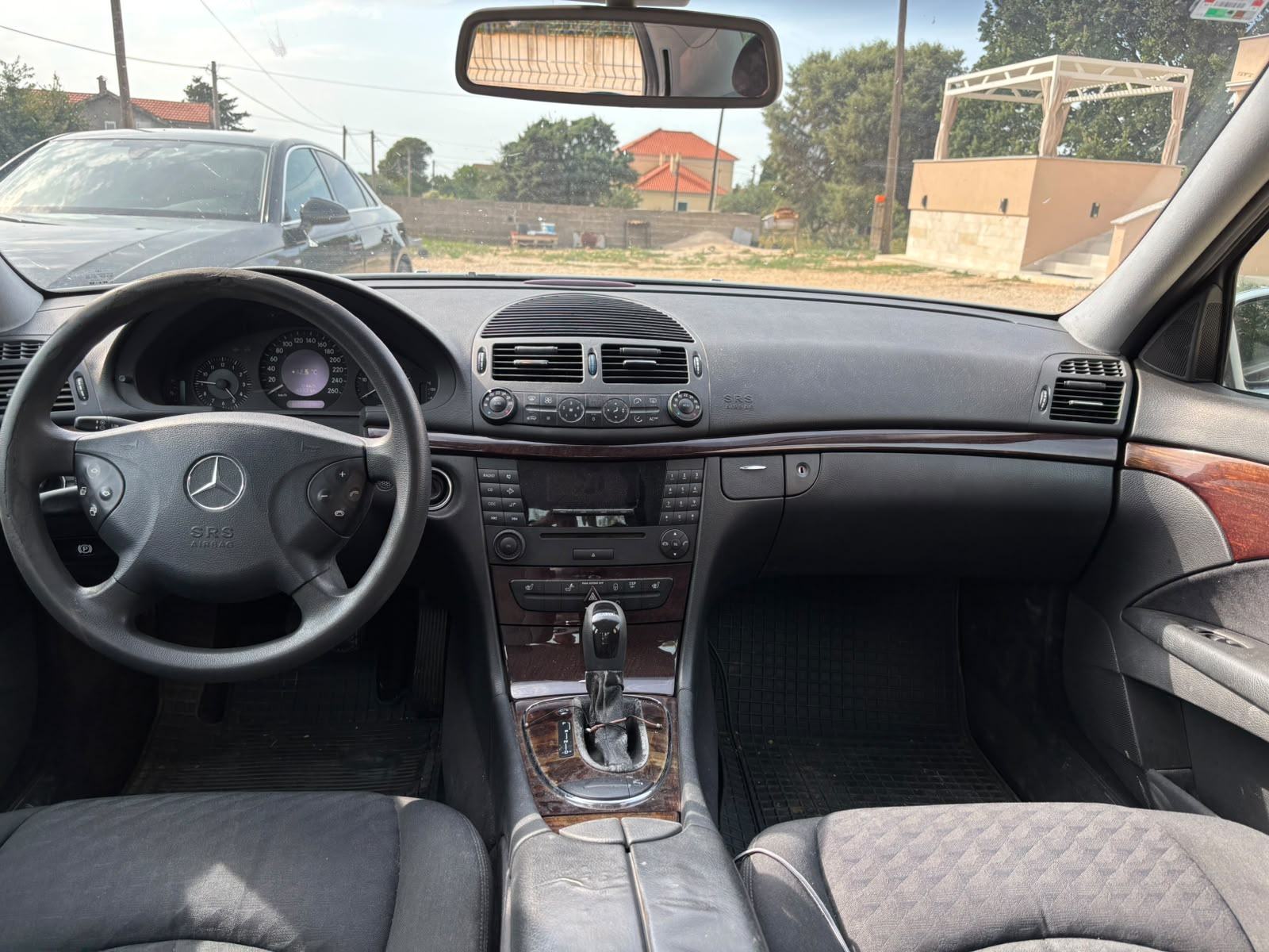 Mercedes-Benz E-klasa 220 CDI automatik, motor u kvaru, fotografija 16
