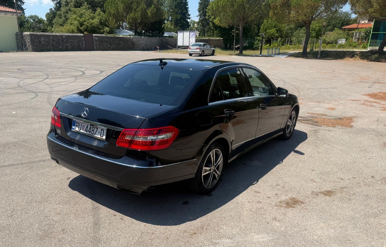 Mercedes-Benz E-klasa 220 CDI automatik, fotografija 6