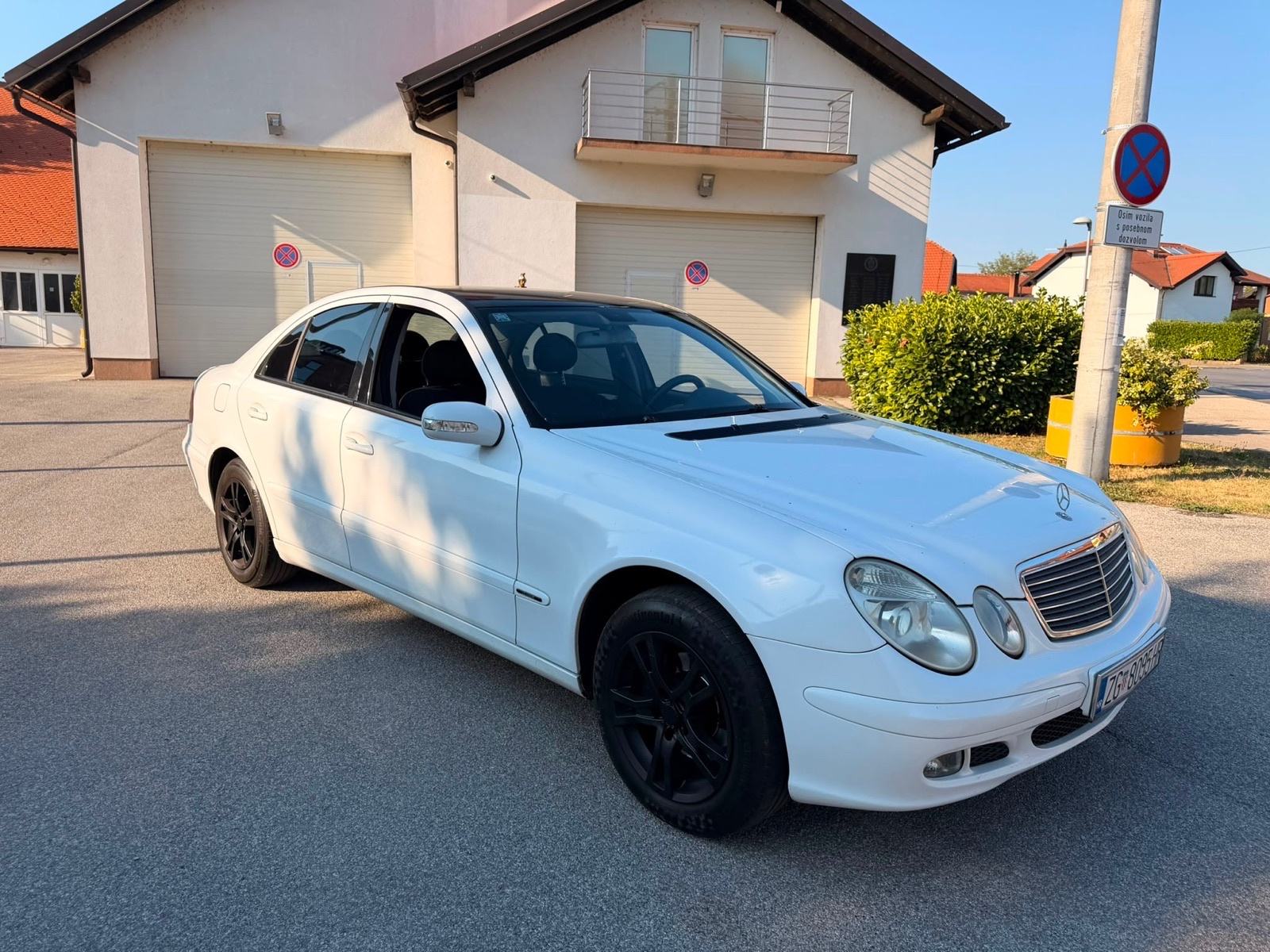Mercedes-Benz E-klasa 220 CDI automatik, fotografija 7