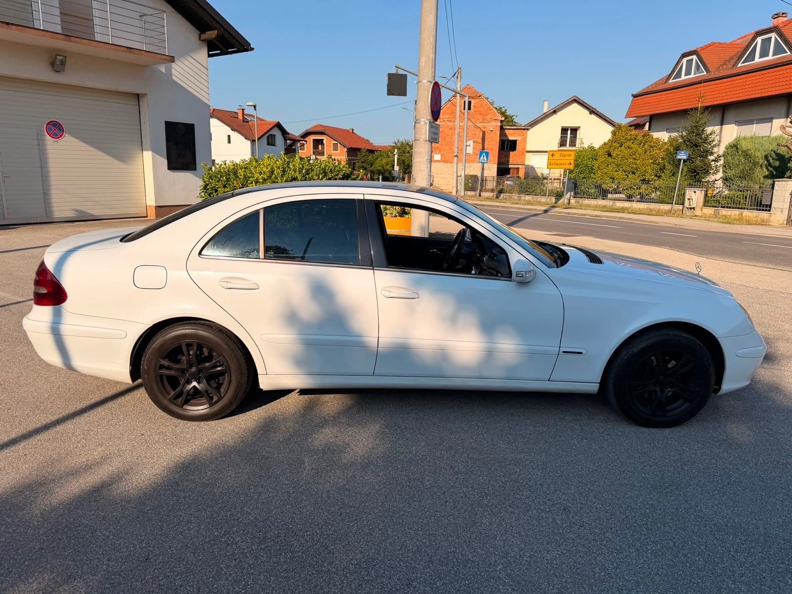 Mercedes-Benz E-klasa 220 CDI automatik, fotografija 9
