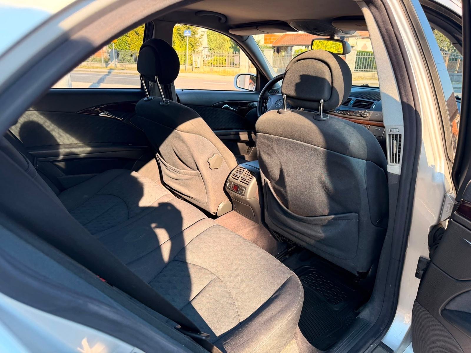 Mercedes-Benz E-klasa 220 CDI automatik, fotografija 16