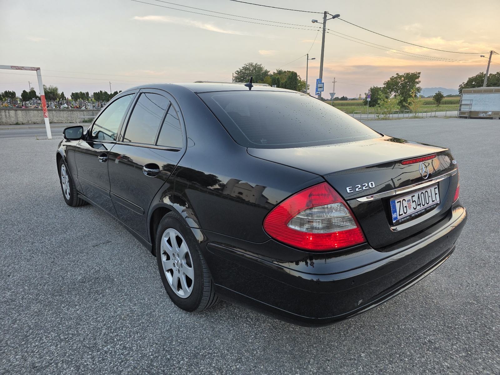 Mercedes-Benz E-klasa 220 CDI automatik, fotografija 5