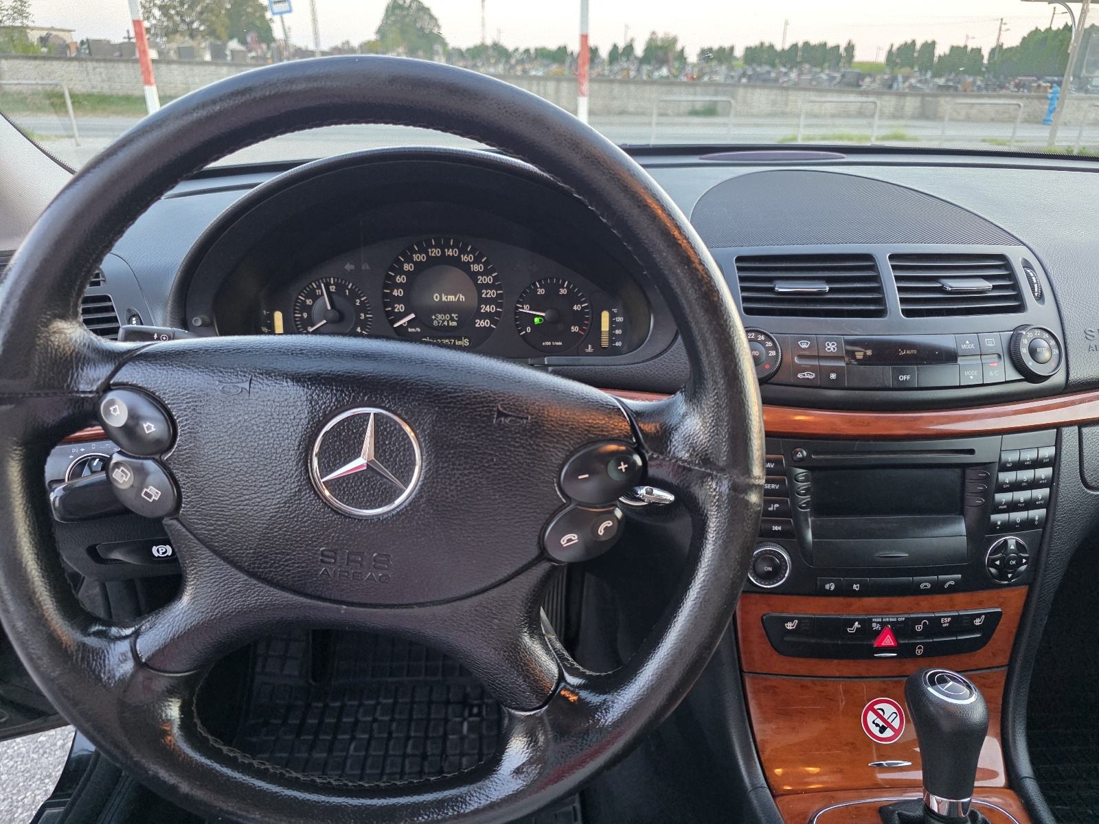 Mercedes-Benz E-klasa 220 CDI automatik, fotografija 13