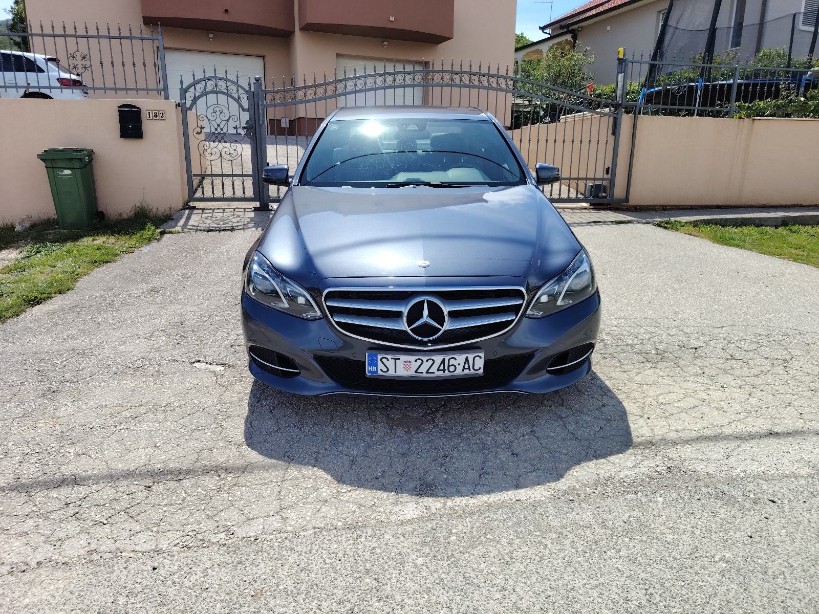 Mercedes-Benz E-klasa 220 CDI automatik, fotografija 2