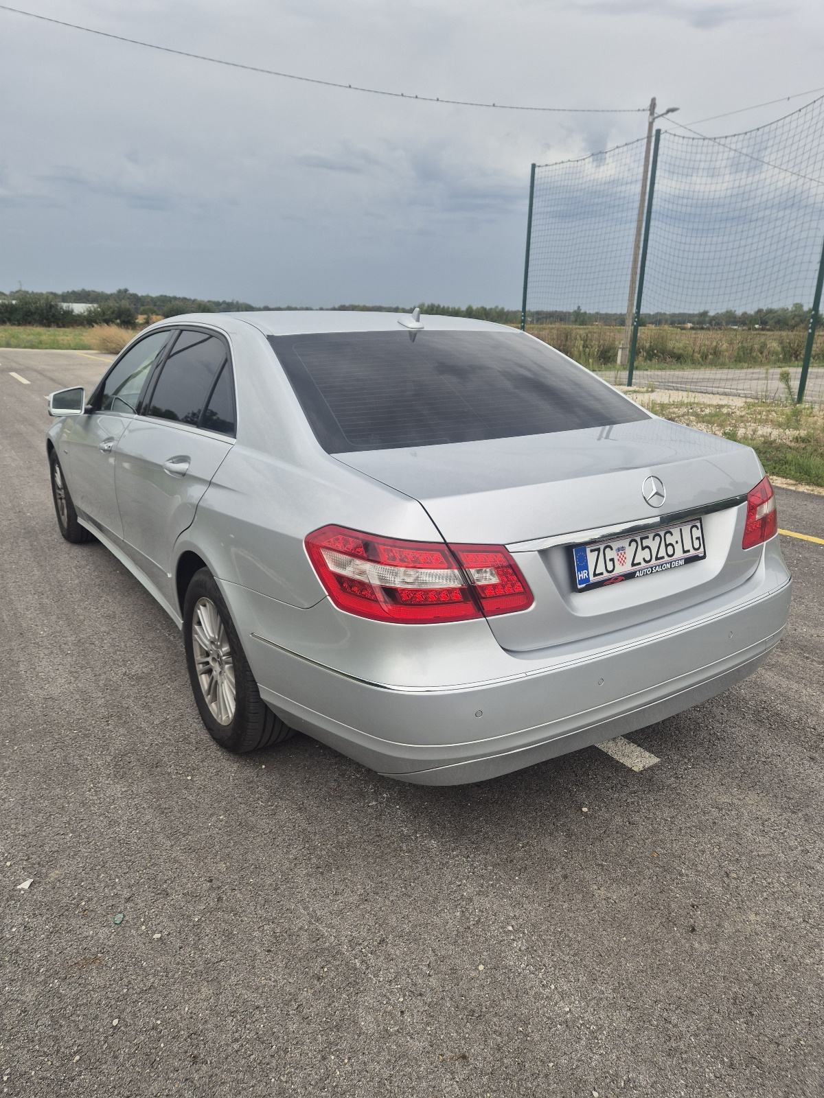 Mercedes-Benz E-klasa 220 CDI automatik, fotografija 6