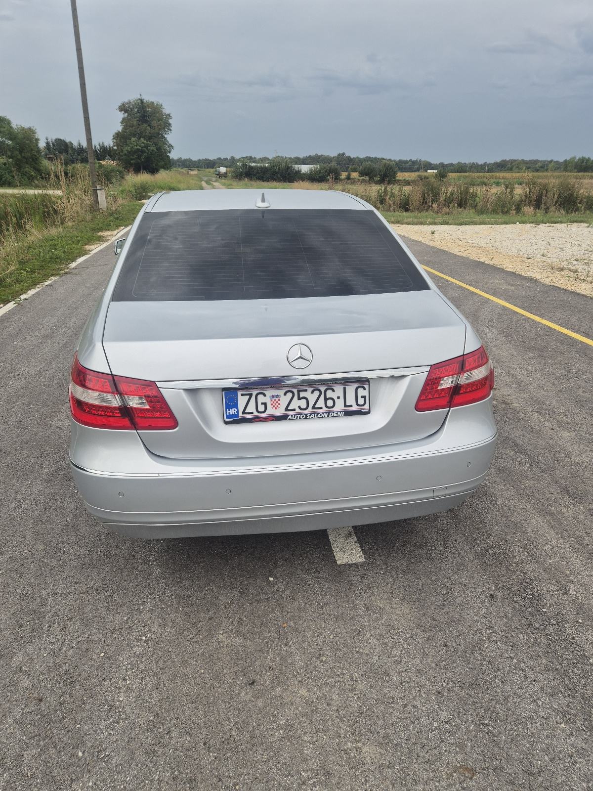 Mercedes-Benz E-klasa 220 CDI automatik, fotografija 11