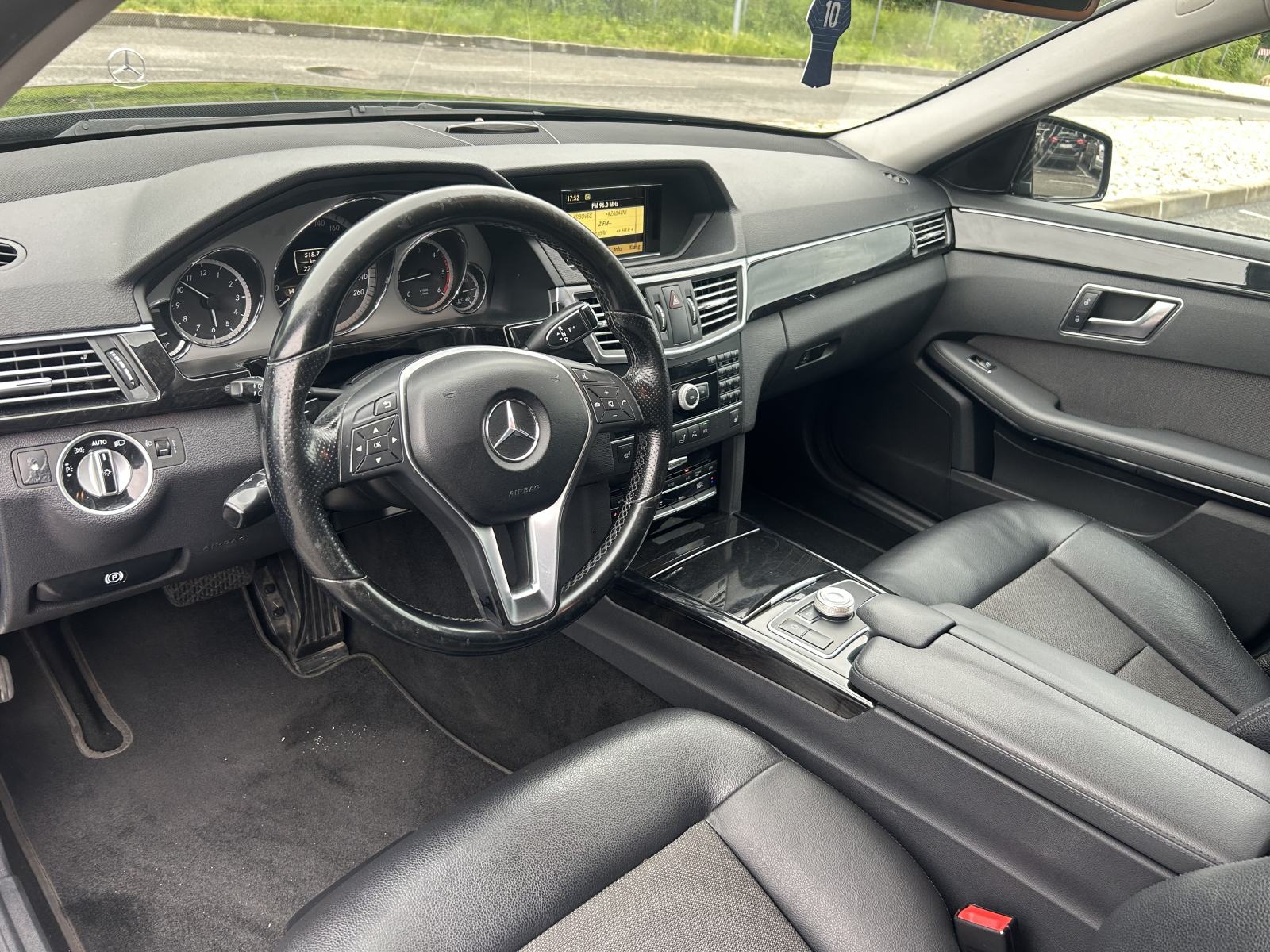 Mercedes-Benz E-klasa 220 CDI / Avantgarde/ kožna sijedala, fotografija 16