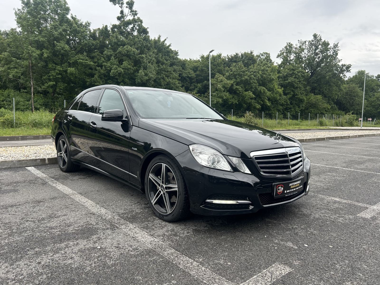 Mercedes-Benz E-klasa 220 CDI / Avantgarde/ kožna sijedala, fotografija 2