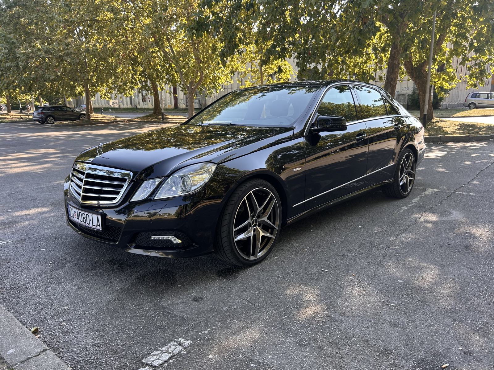 Mercedes-Benz E-klasa 220 CDI AVANTGARDE, fotografija 3