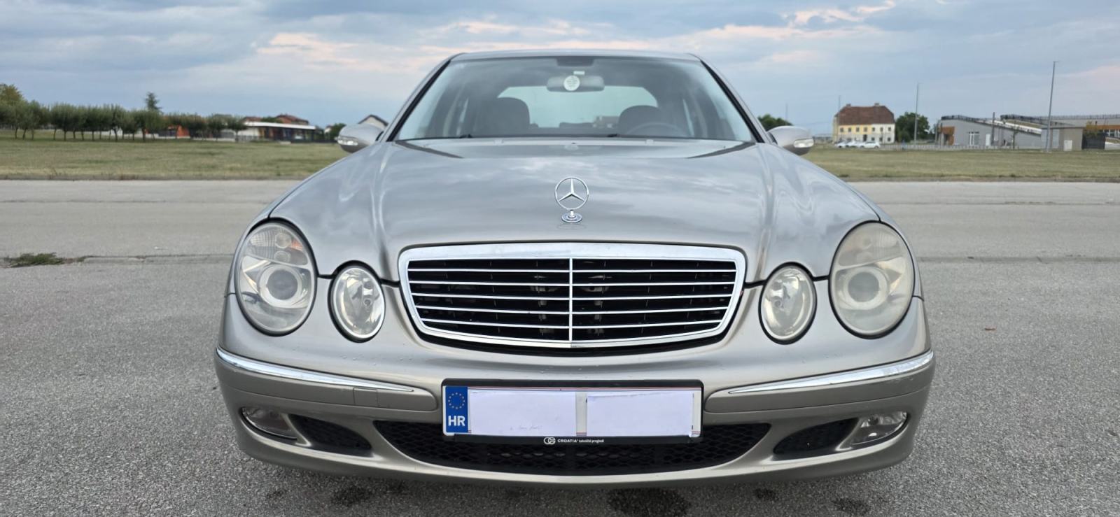 Mercedes-Benz E-klasa 220 CDI Classic automatik kreditne kartice 36, fotografija 12