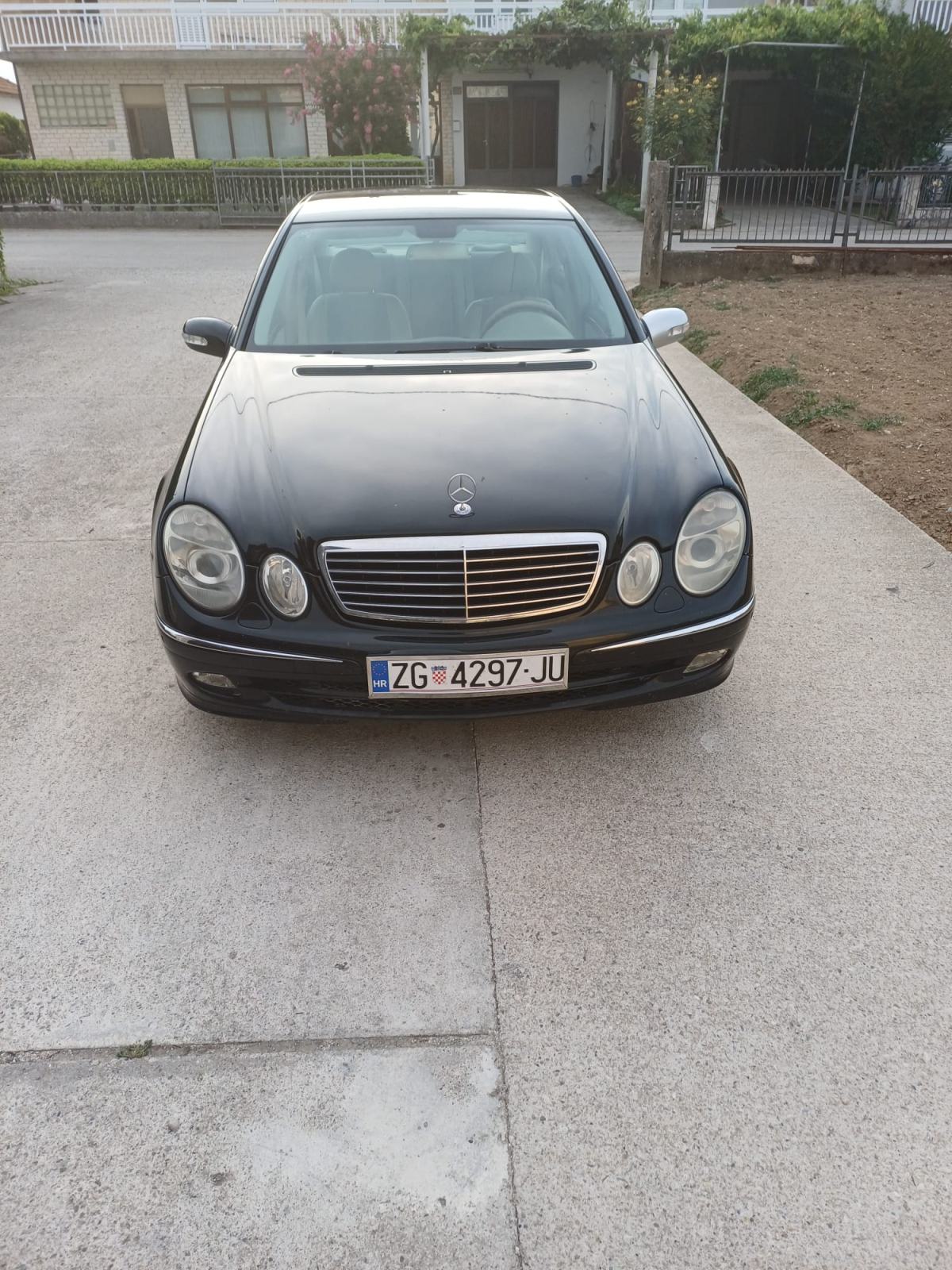 Mercedes-Benz E-klasa 220 CDI automatic, fotografija 10