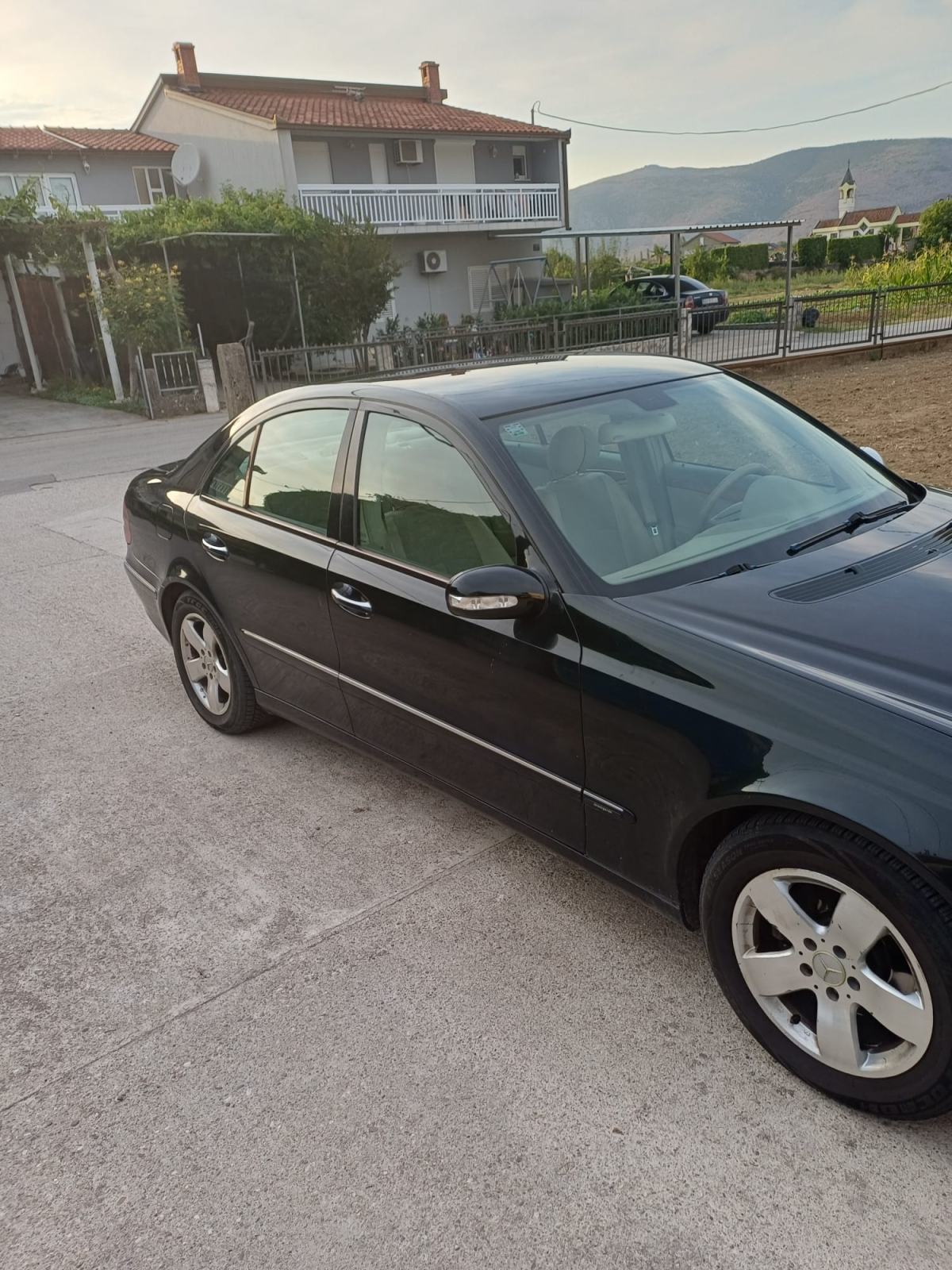 Mercedes-Benz E-klasa 220 CDI automatic, fotografija 13