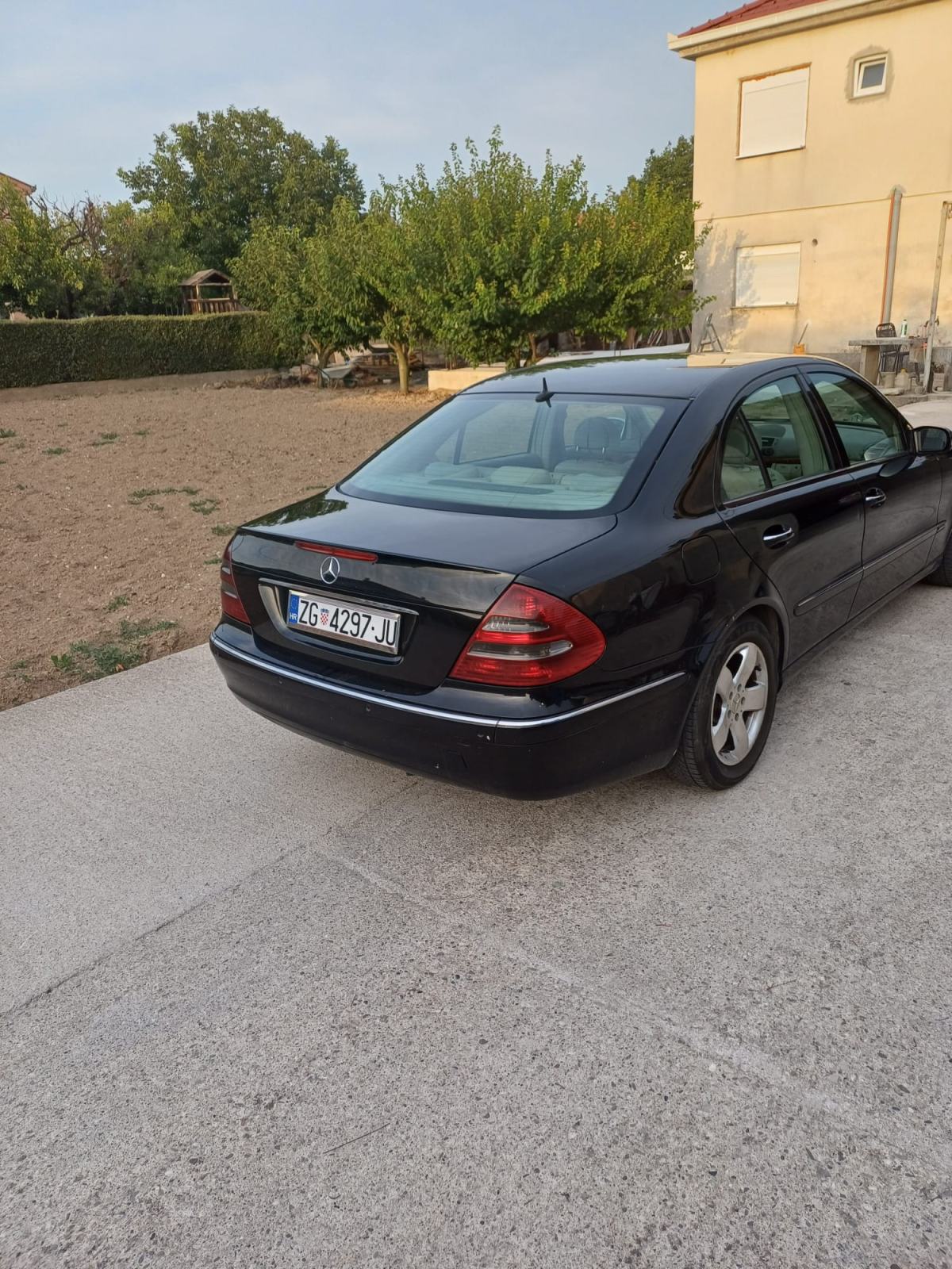 Mercedes-Benz E-klasa 220 CDI automatic, fotografija 14