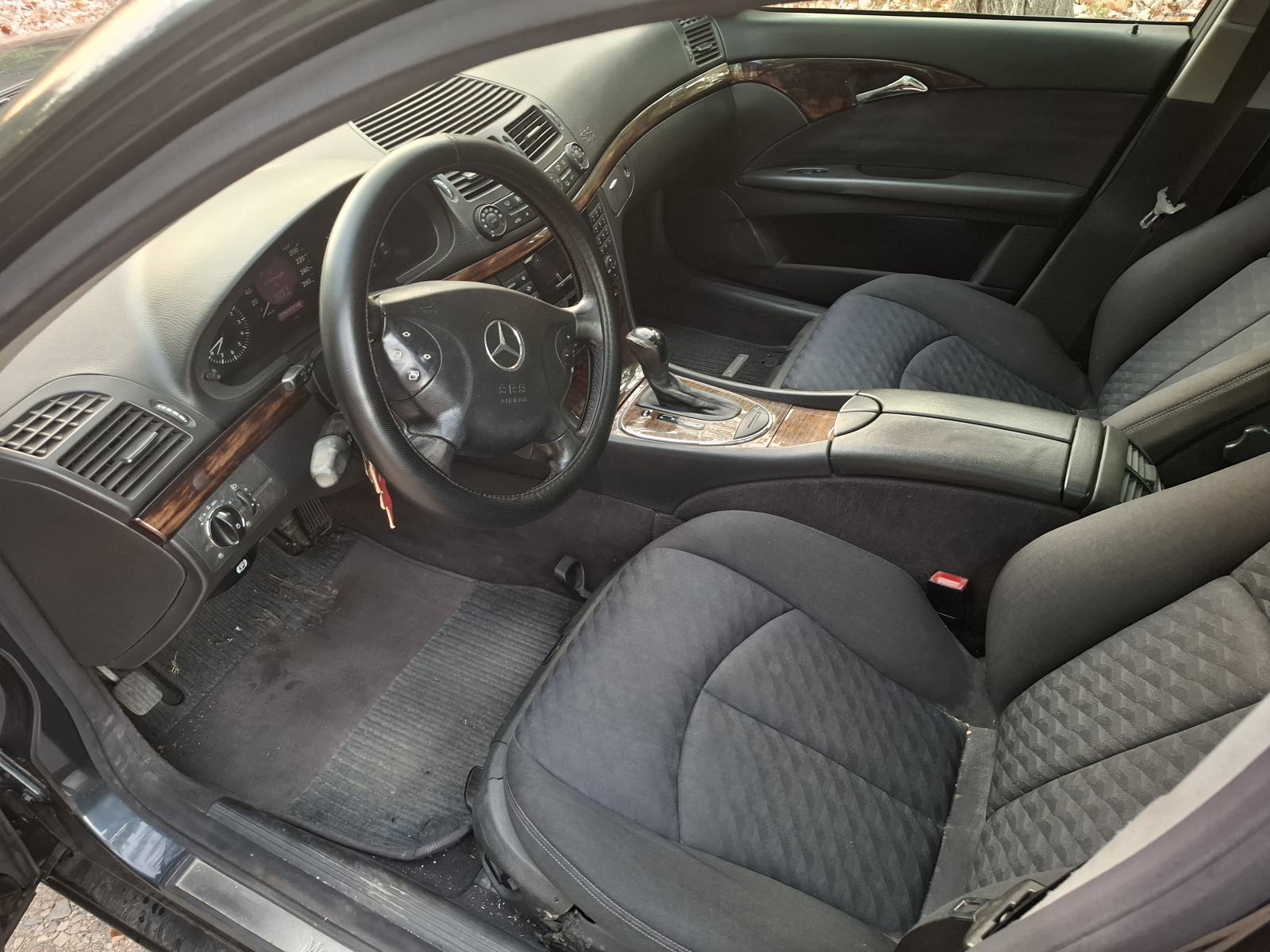 Mercedes-Benz E-klasa 220 CDI Classic Automatik PRILIKA, fotografija 6