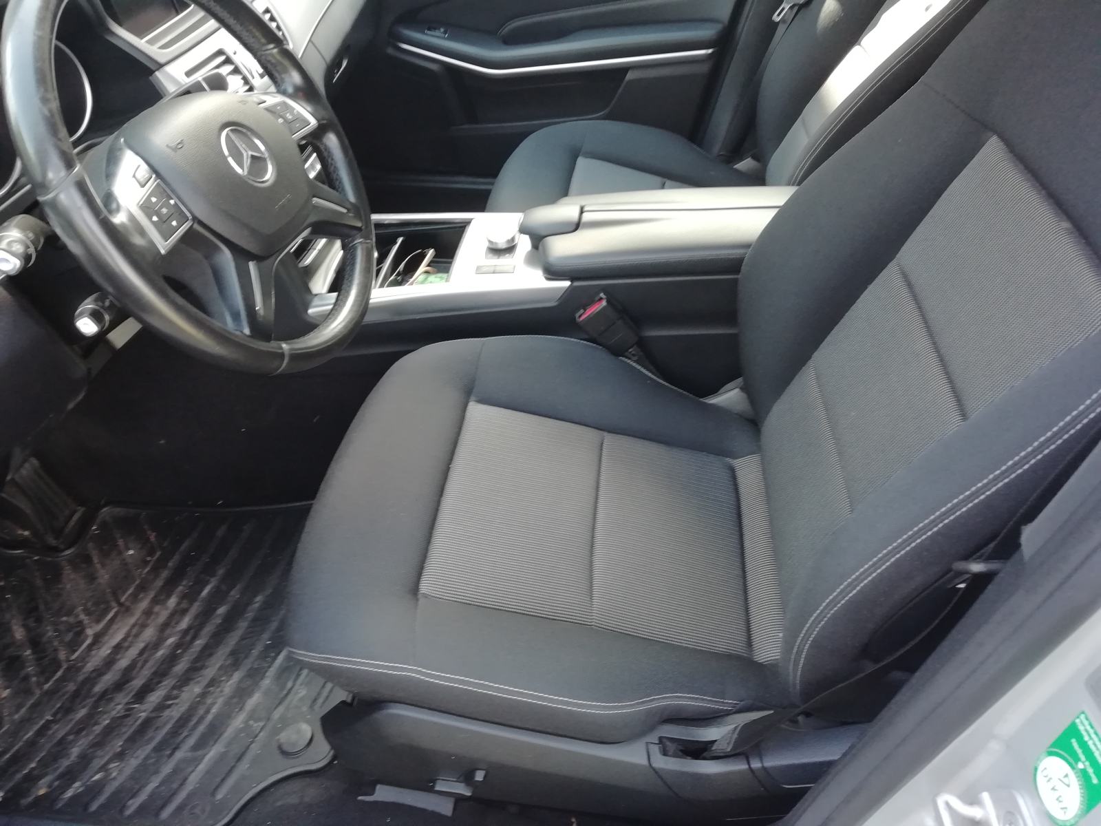 Mercedes-Benz E-klasa 220 CDI, fotografija 9