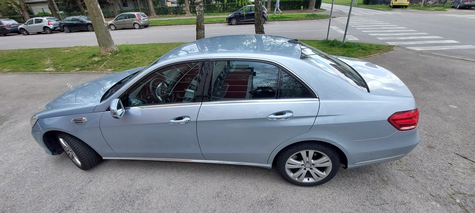 Mercedes E-klasa 220 CDI w212 125kw led svjetla REDIZAJN-AUTO PILOT, fotografija 12