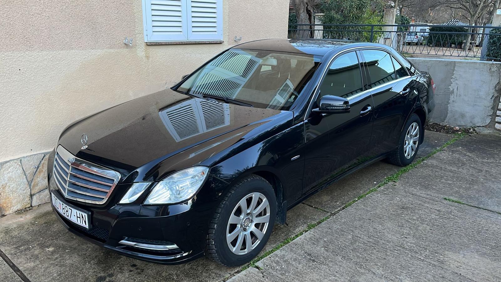 Mercedes-Benz E-klasa 220 CDI, fotografija 2