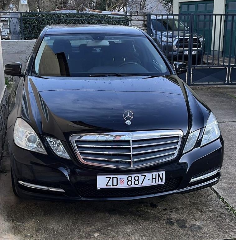 Mercedes-Benz E-klasa 220 CDI, fotografija 1
