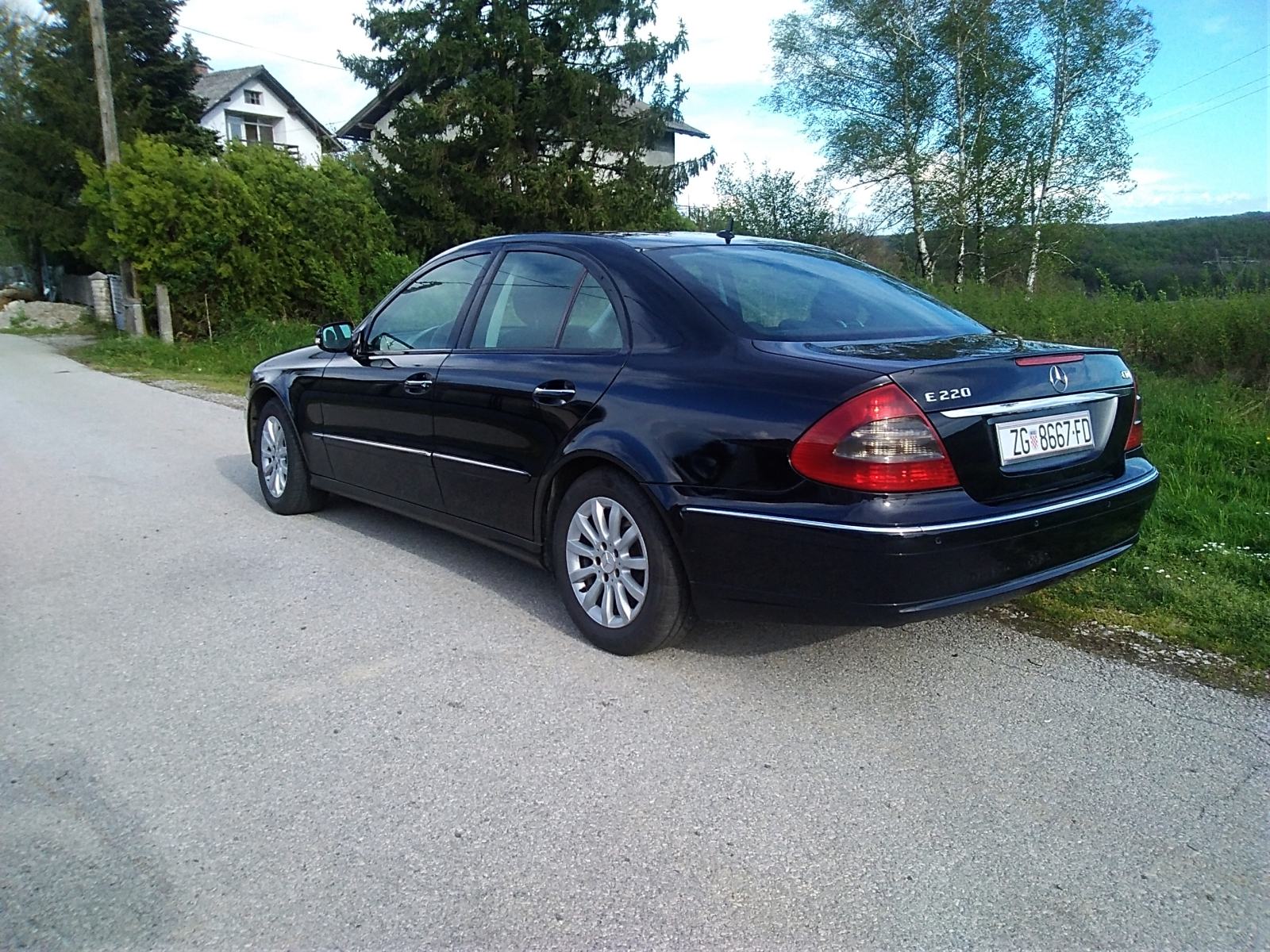Mercedes-Benz E-klasa 220 CDI ELEGANCE, fotografija 4
