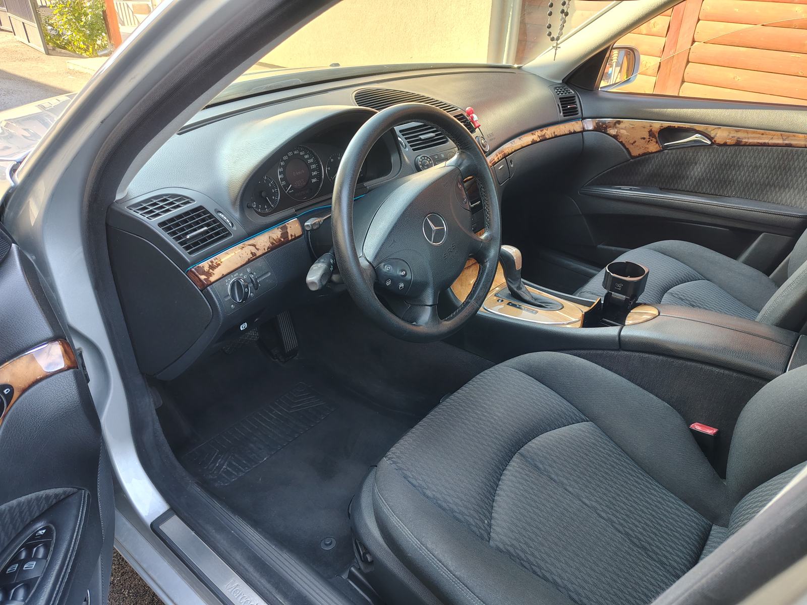 Mercedes-Benz E-klasa 220 CDI, fotografija 8
