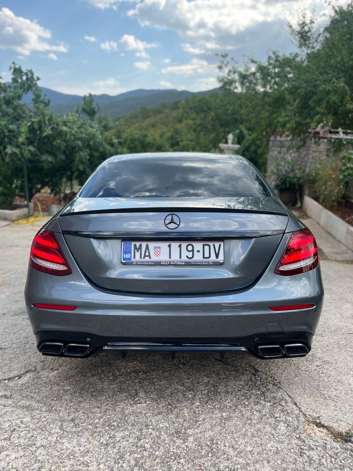 Mercedes-Benz E-klasa 220D AMG, Full LED Virtual F1 Ambient, fotografija 7