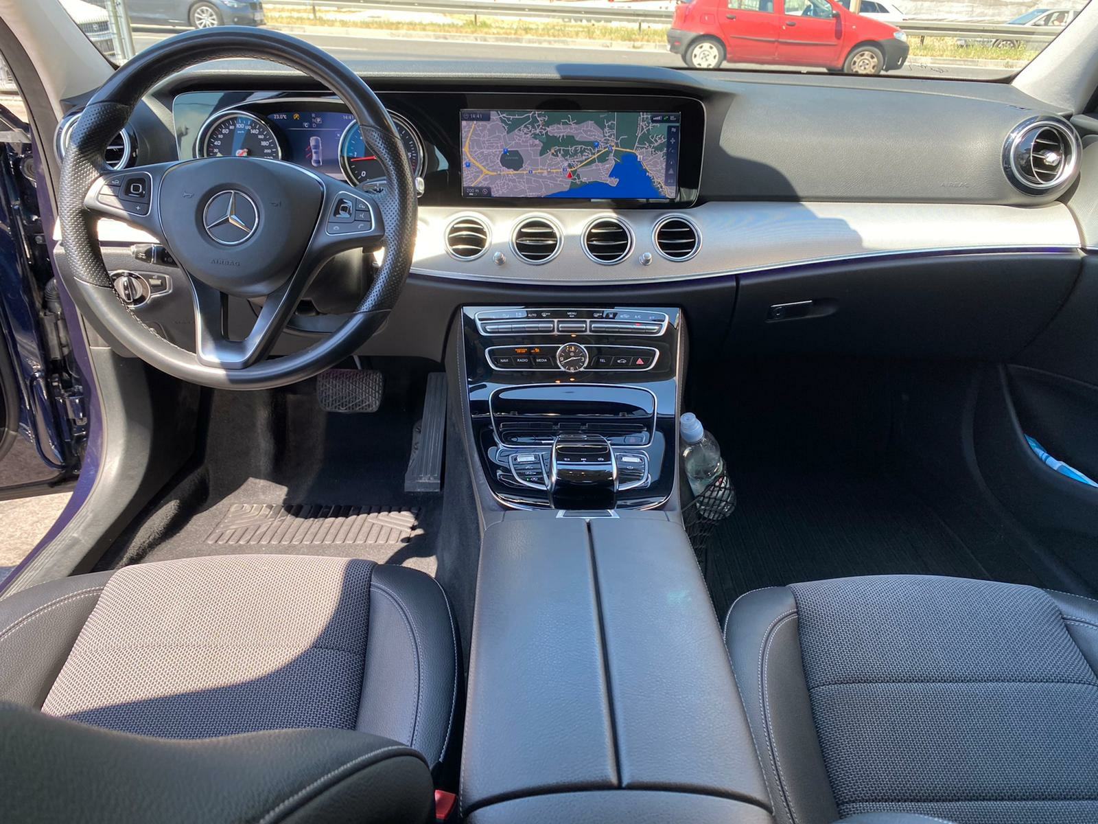 Mercedes-Benz E-klasa 220 d 4MATIC 1, fotografija 6