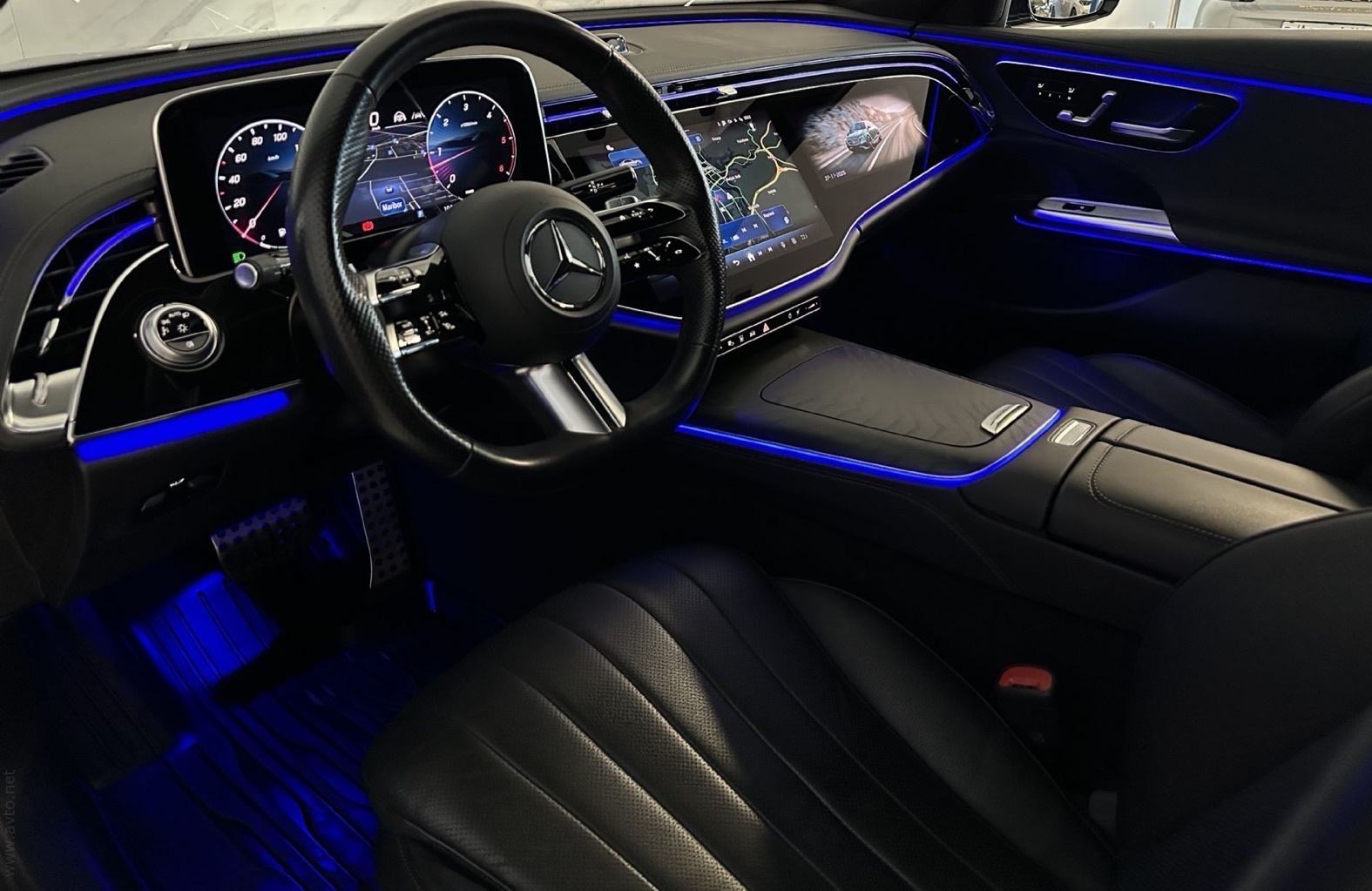 Mercedes-Benz E-klasa 220 d 4MATIC AMG -ZRAČNI-SUPERSCREEN-360” KAMERA, fotografija 5