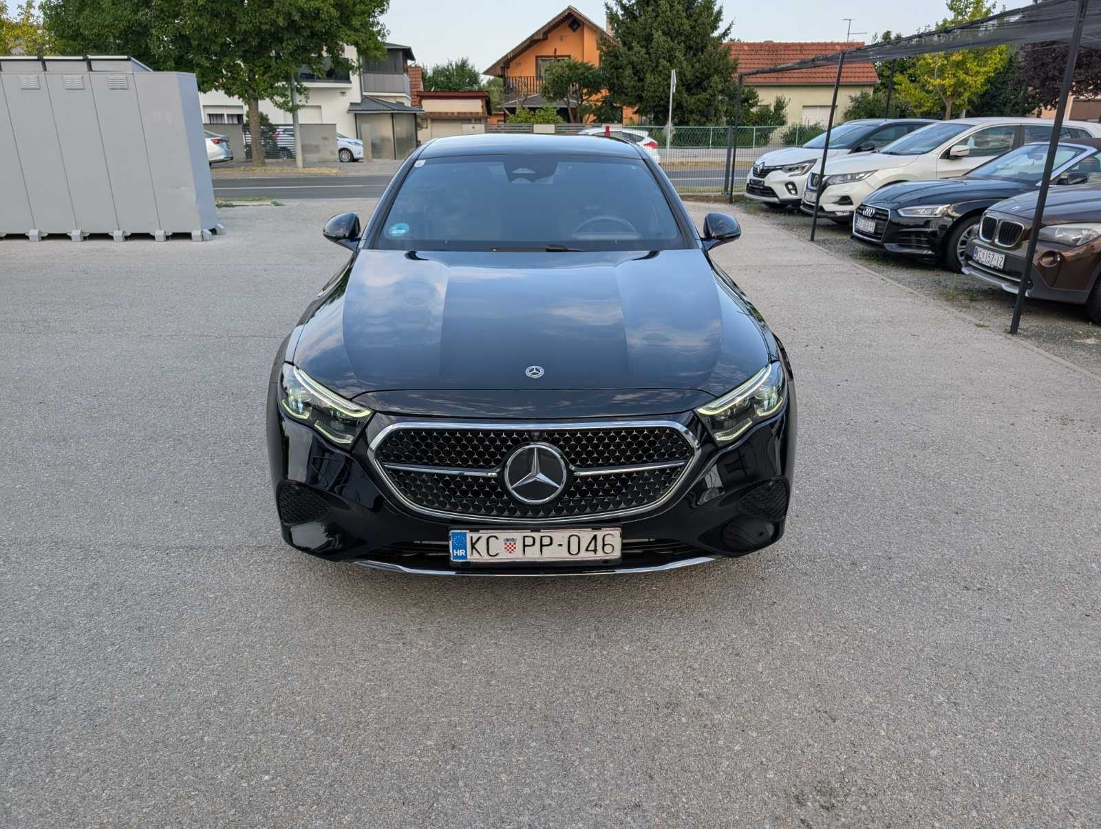 Mercedes-Benz E-klasa 220d 4MATIC, pogled izvana - slika 2
