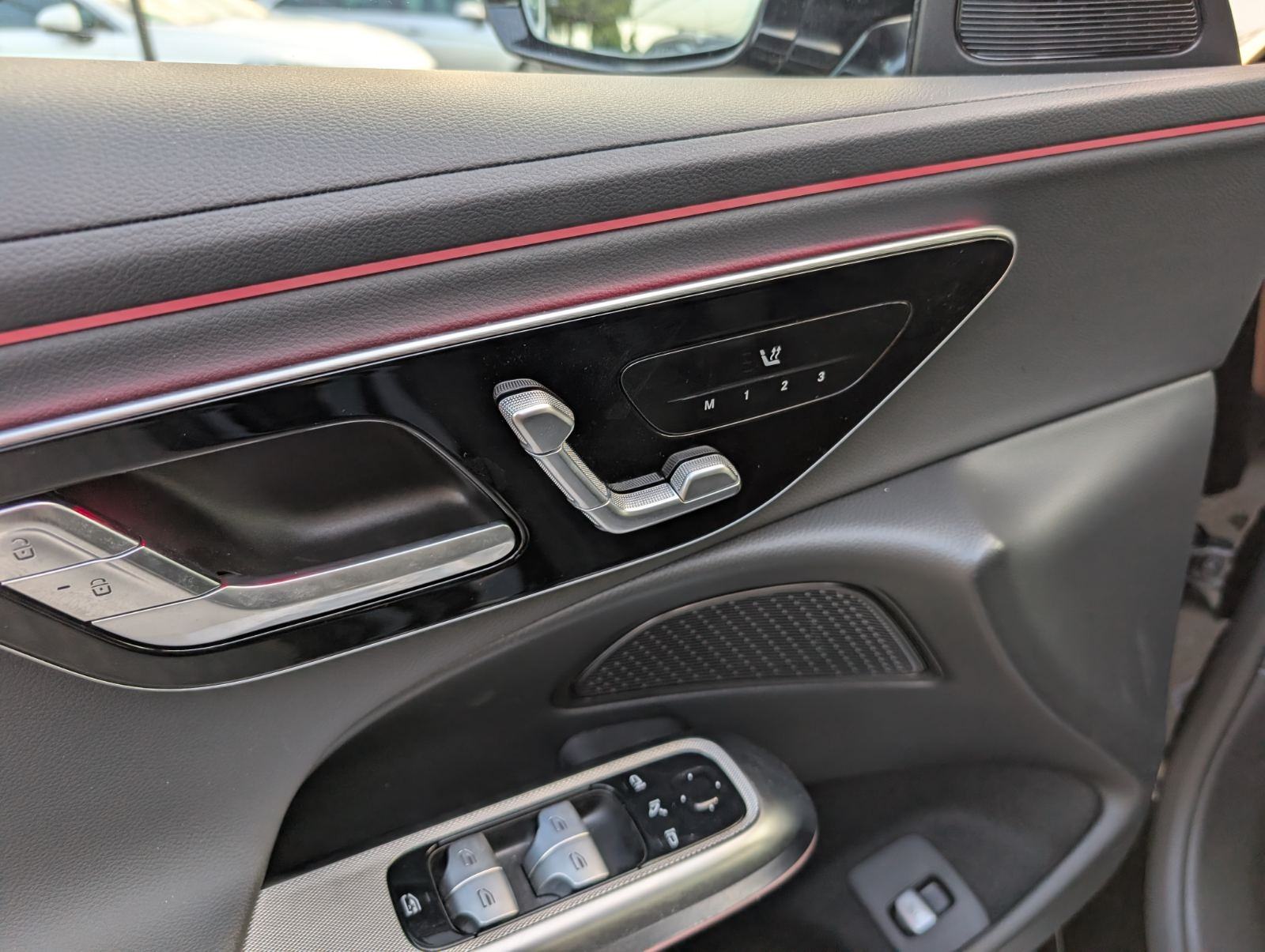 Mercedes-Benz E-klasa 220d 4MATIC, fotografija 12