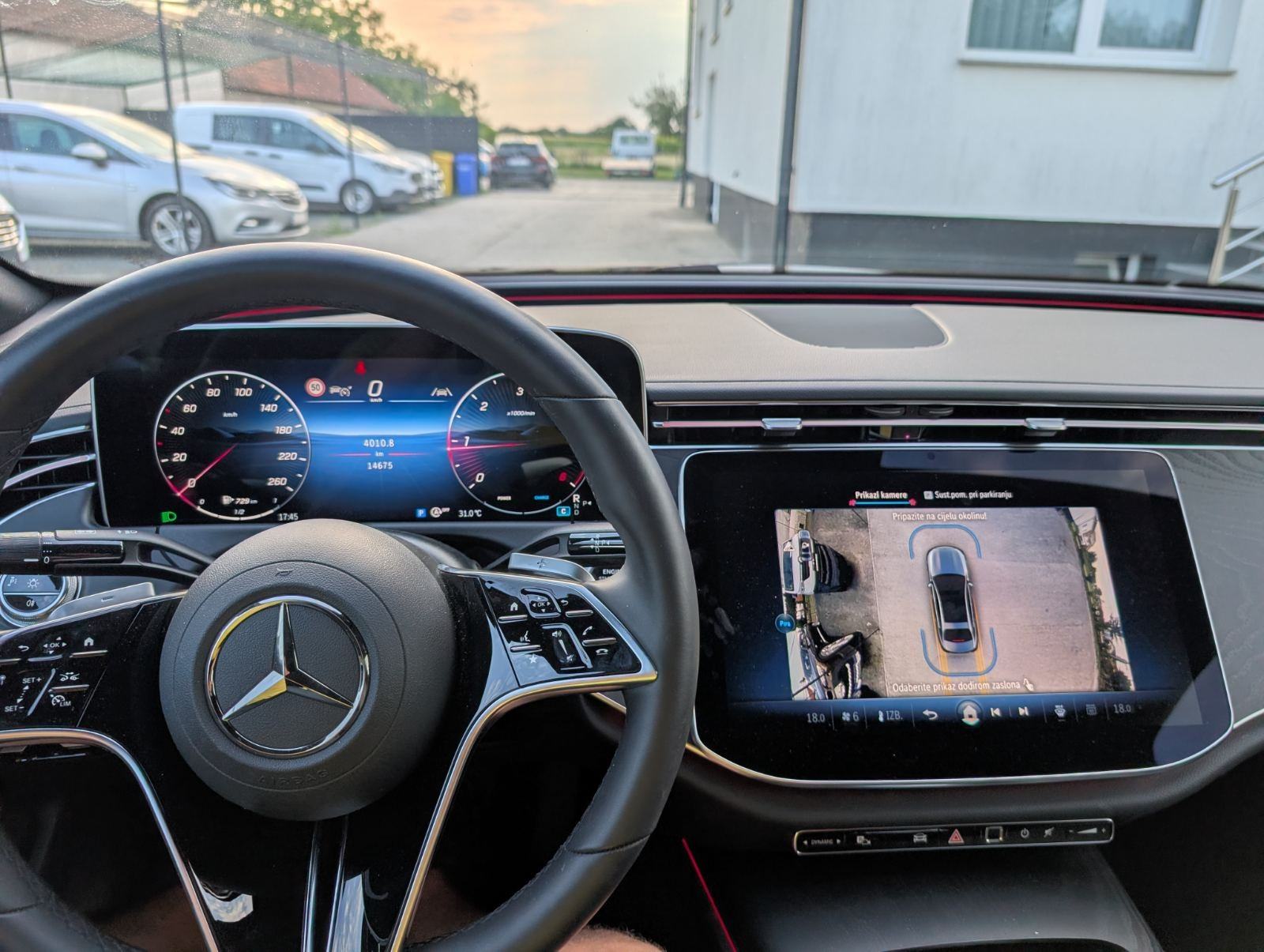 Mercedes-Benz E-klasa 220d 4MATIC, fotografija 11