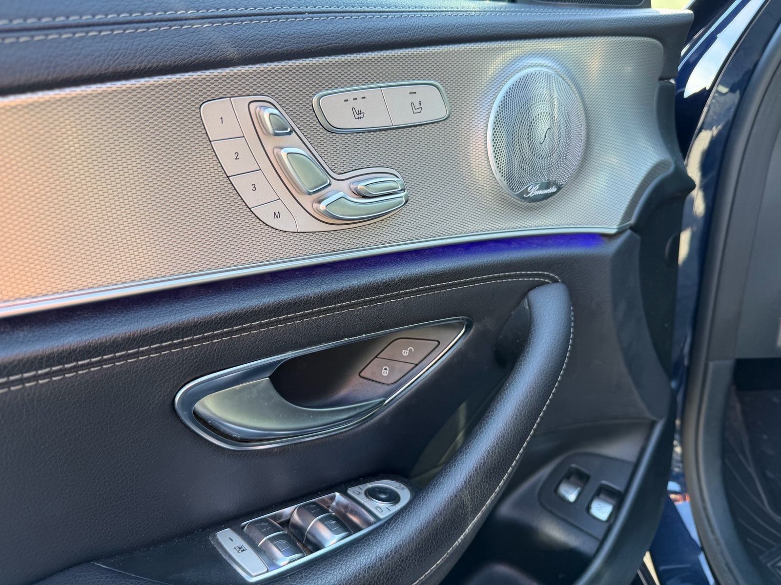 Mercedes-Benz E-klasa 220 D AMG-WIDESCREEN-360” KAMERA-KUKA-2019 God., fotografija 11