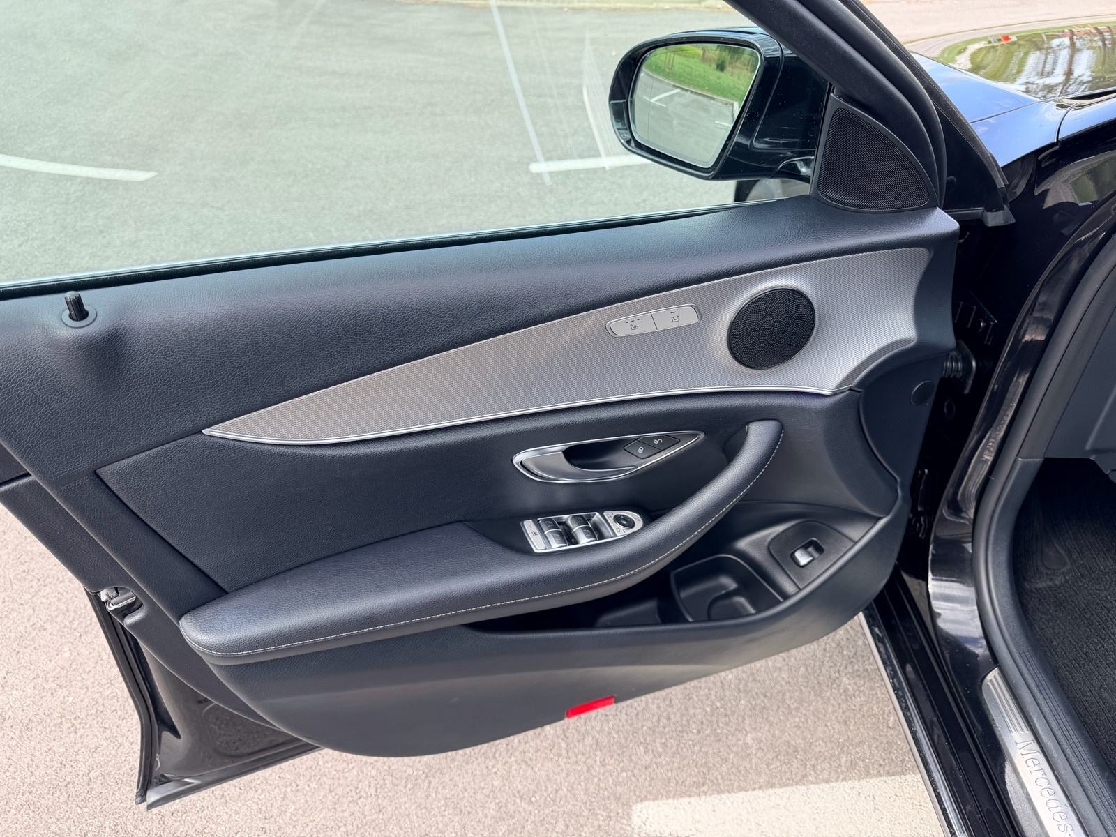 Mercedes-Benz E-klasa 220 D automatik 4matic, fotografija 7
