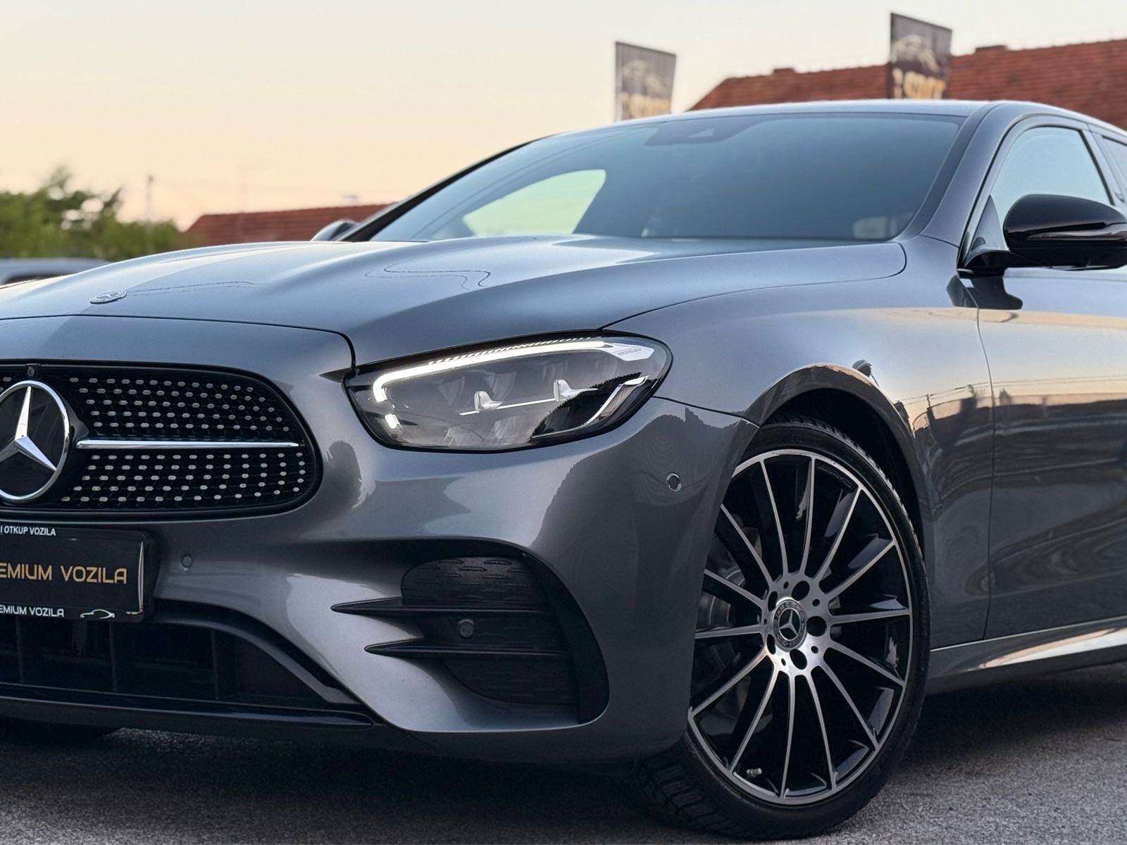 Mercedes-Benz E-klasa 220 D *AUTOMATIK*AMG*NIGHT*WIDESCREEN*360KAM*PDV, fotografija 7