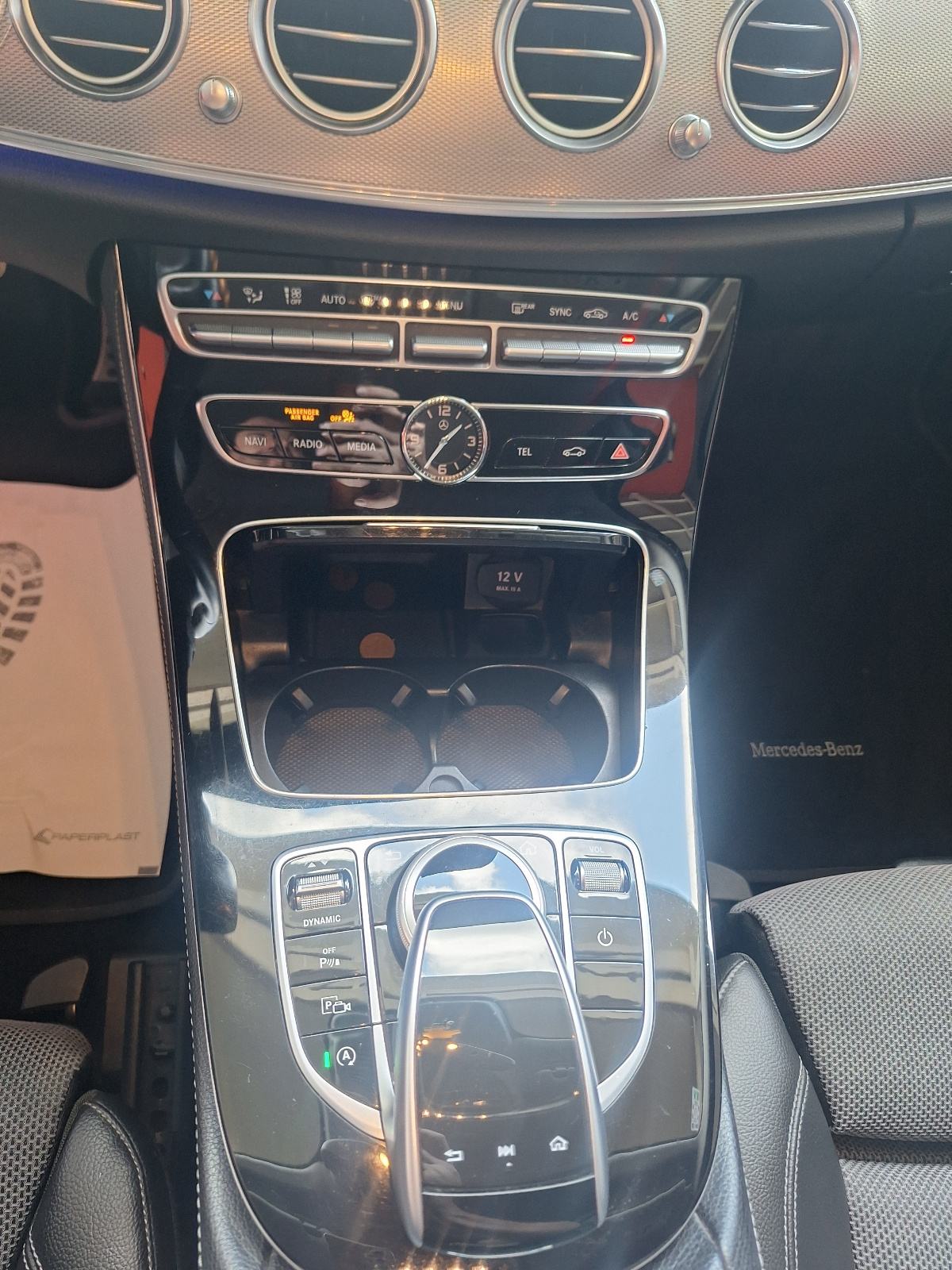 Mercedes-Benz E-klasa 220 D automatik avangard, fotografija 12