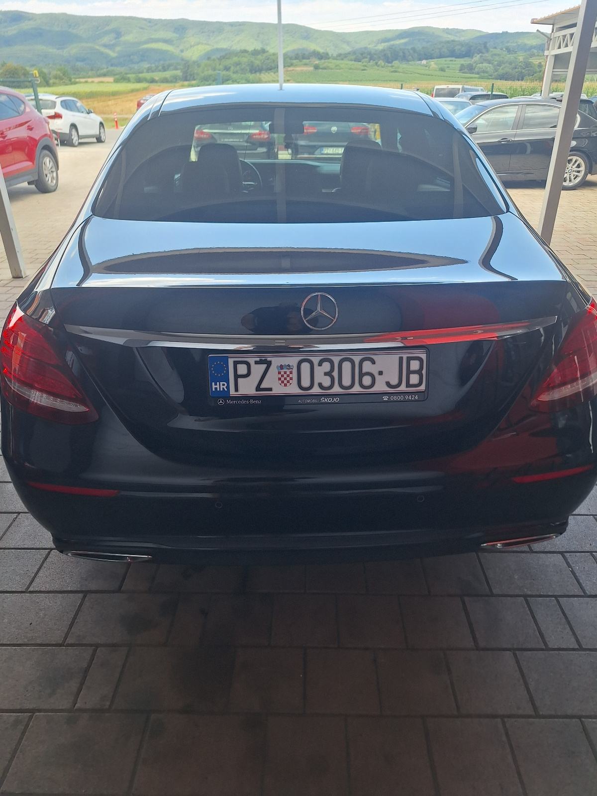 Mercedes-Benz E-klasa 220 D automatik avangard, fotografija 6