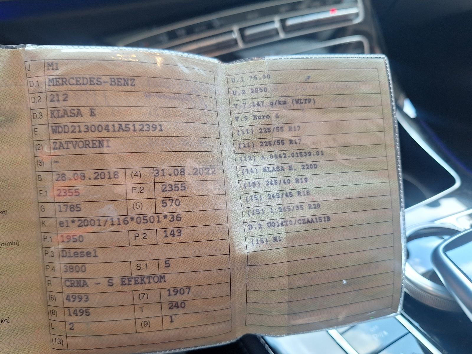 Mercedes-Benz E-klasa 220 D automatik avangard, fotografija 18