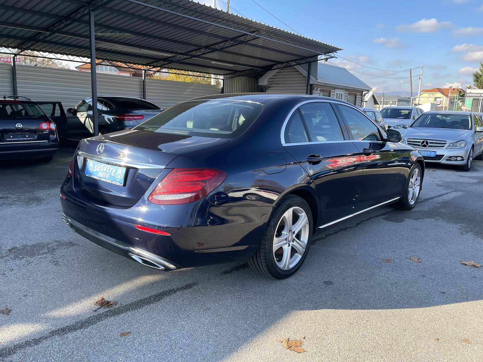 Mercedes-Benz E-klasa 220 D automatik !!, fotografija 6
