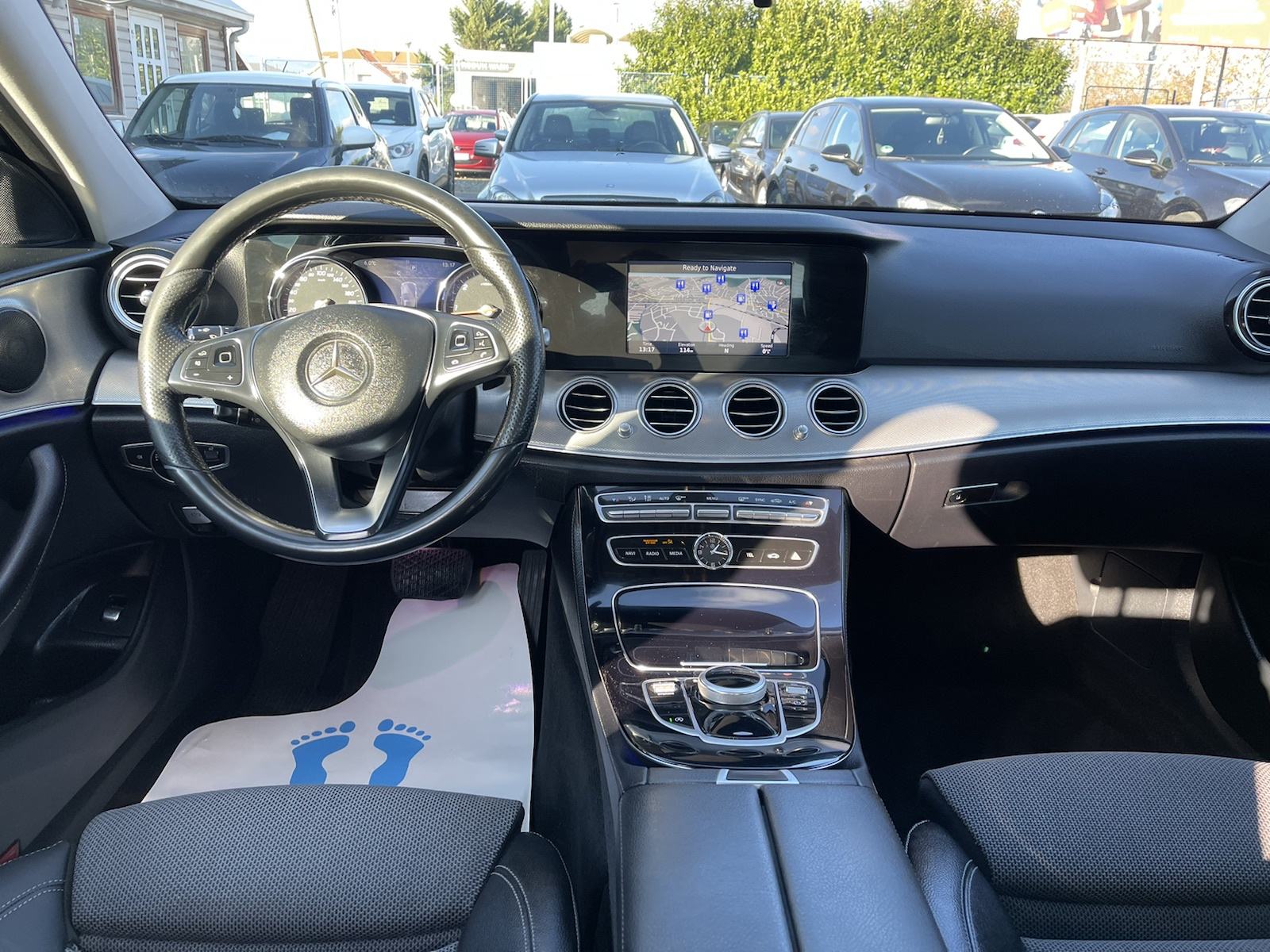 Mercedes-Benz E-klasa 220 D automatik !!, fotografija 13