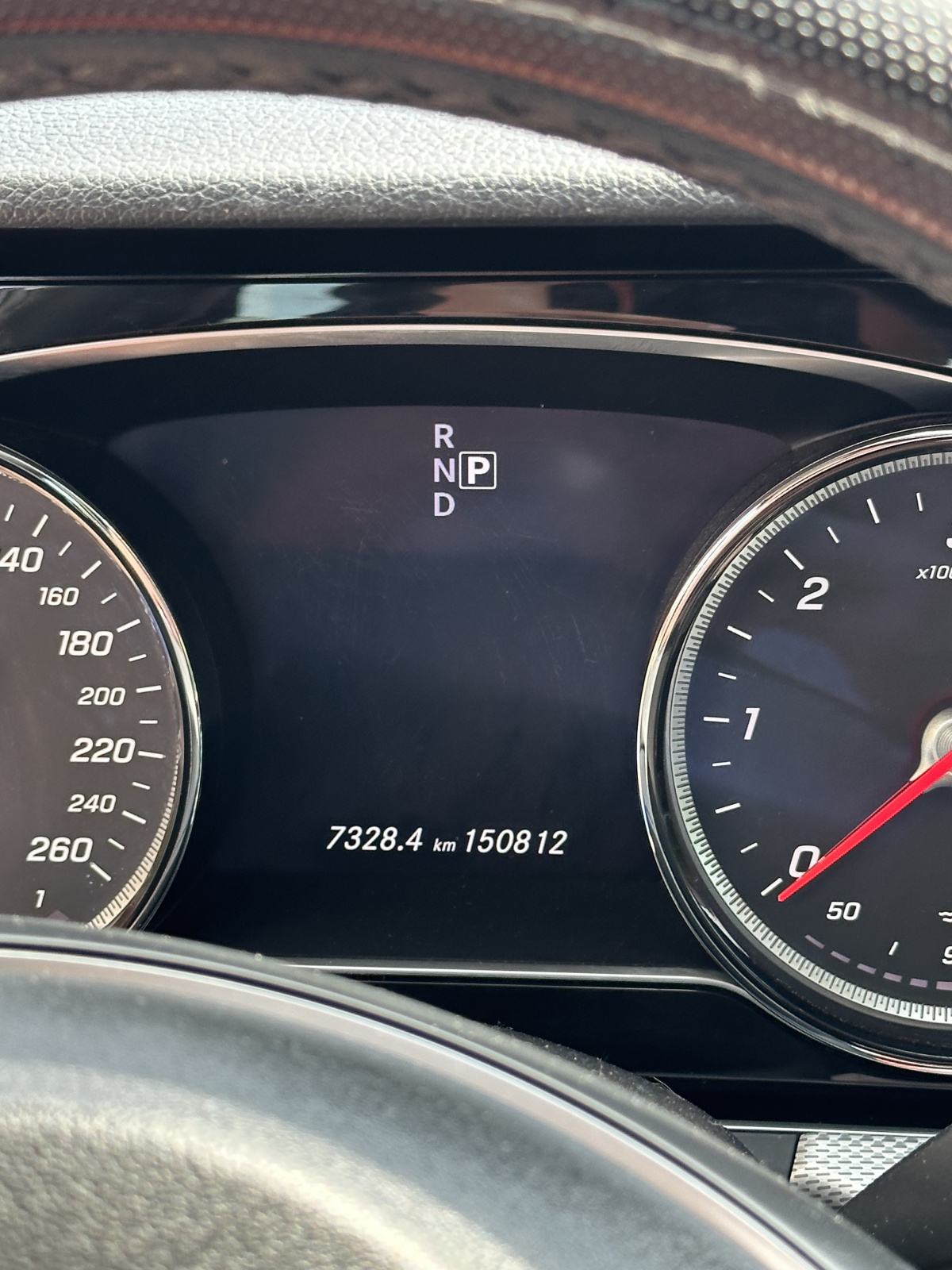 Mercedes-Benz E-klasa 220 D automatik, fotografija 5