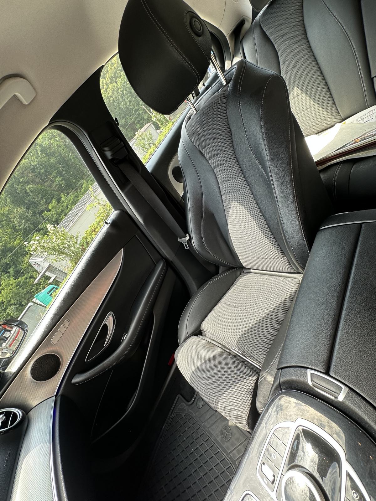Mercedes-Benz E-klasa 220 D automatik, fotografija 8