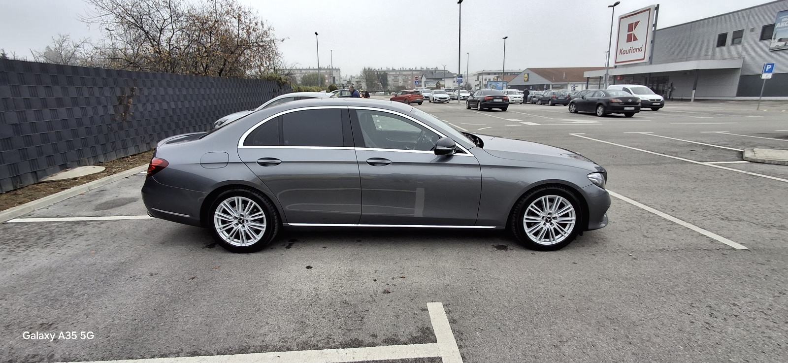 Mercedes-Benz E-klasa 220 D automatik, fotografija 4