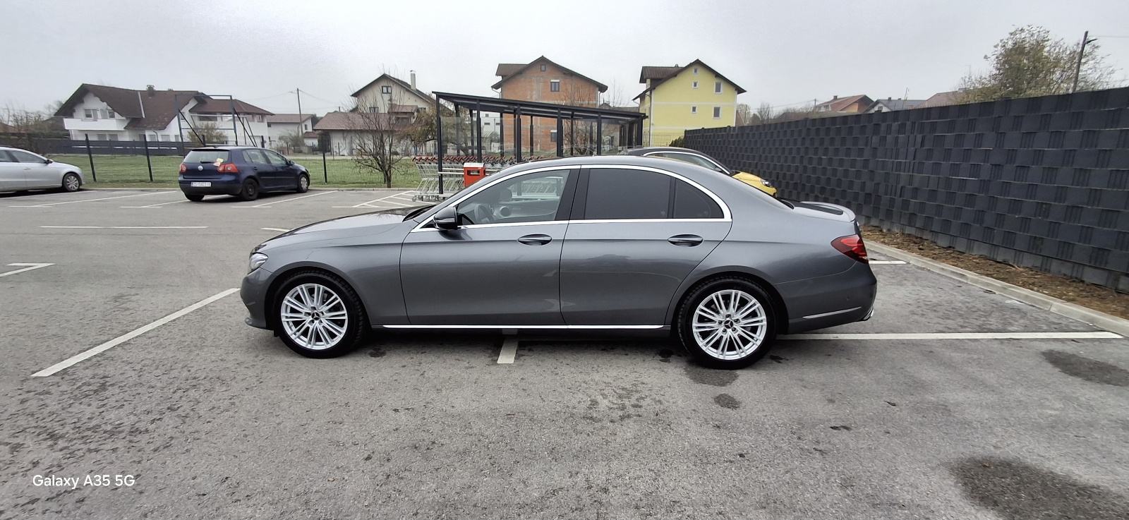 Mercedes-Benz E-klasa 220 D automatik, fotografija 7