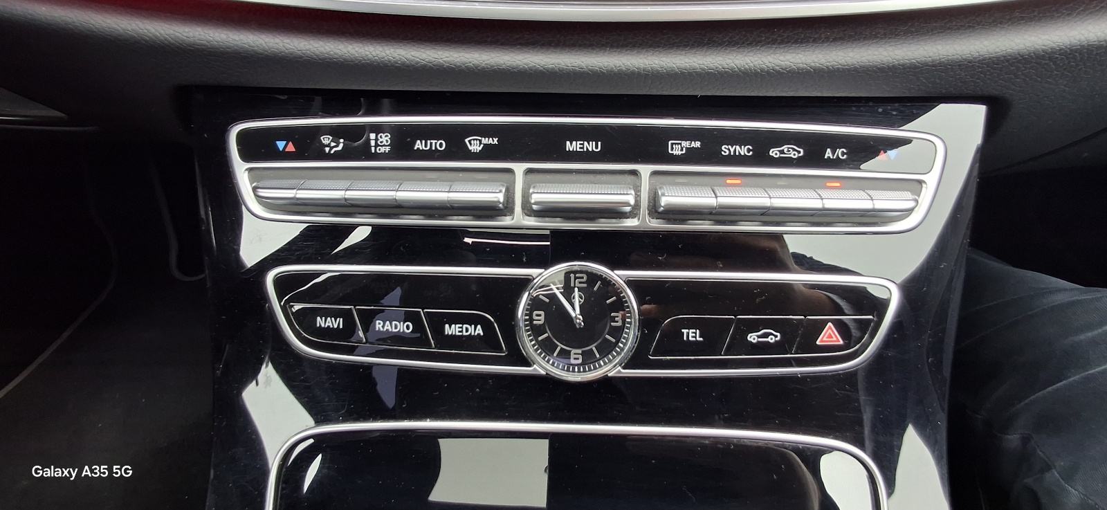 Mercedes-Benz E-klasa 220 D automatik, fotografija 16