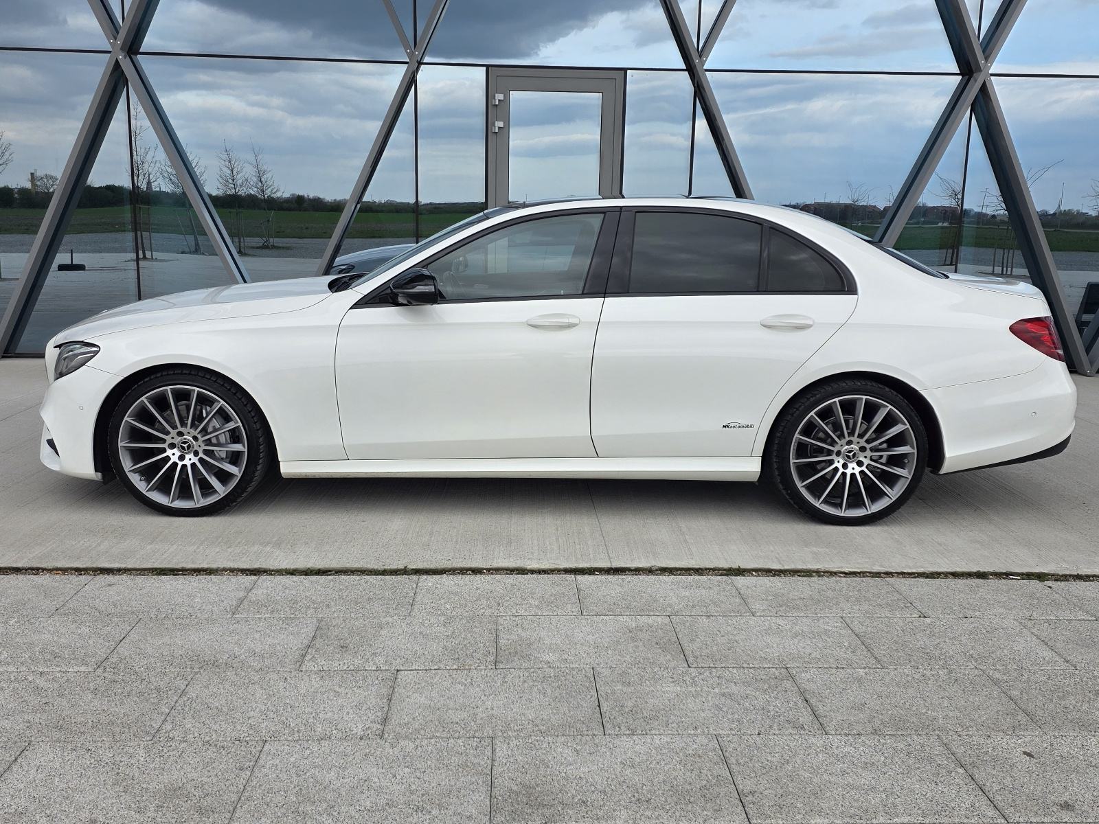 Mercedes-Benz E-klasa 220 D automatik, fotografija 3